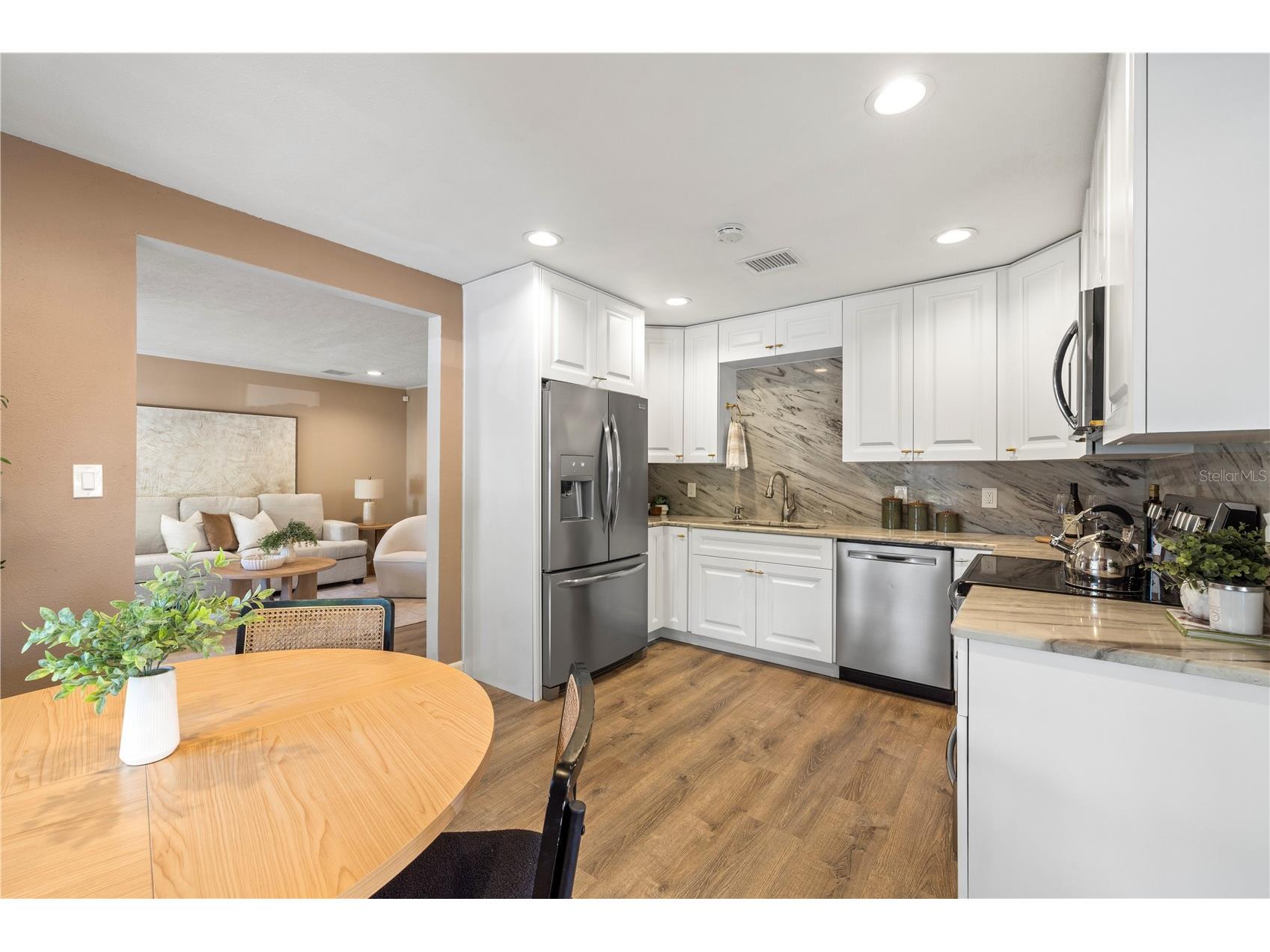 815 W Lowry Lane Tampa FL 33604 TB8490374 image3