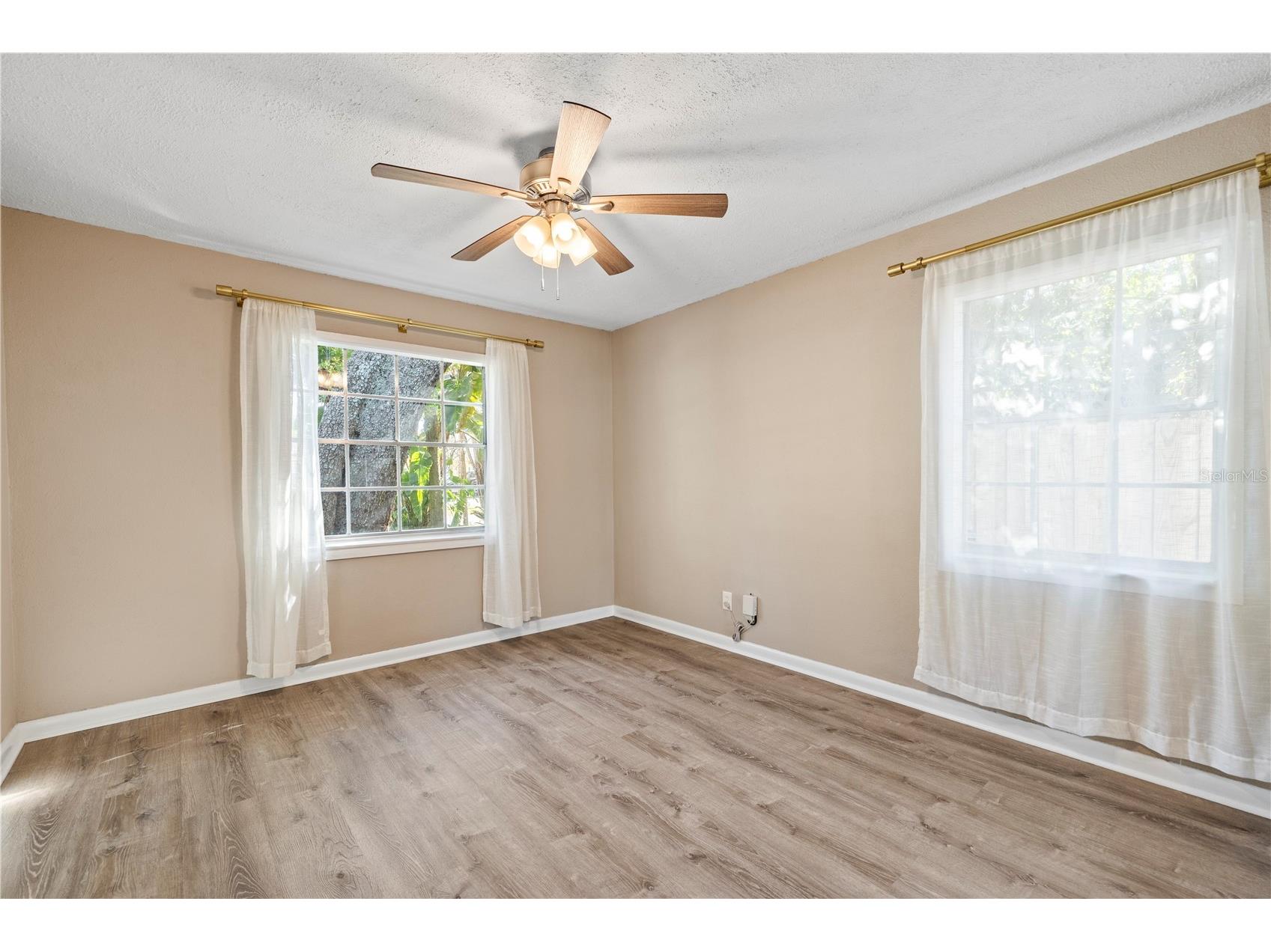 815 W Lowry Lane Tampa FL 33604 TB8490374 image30
