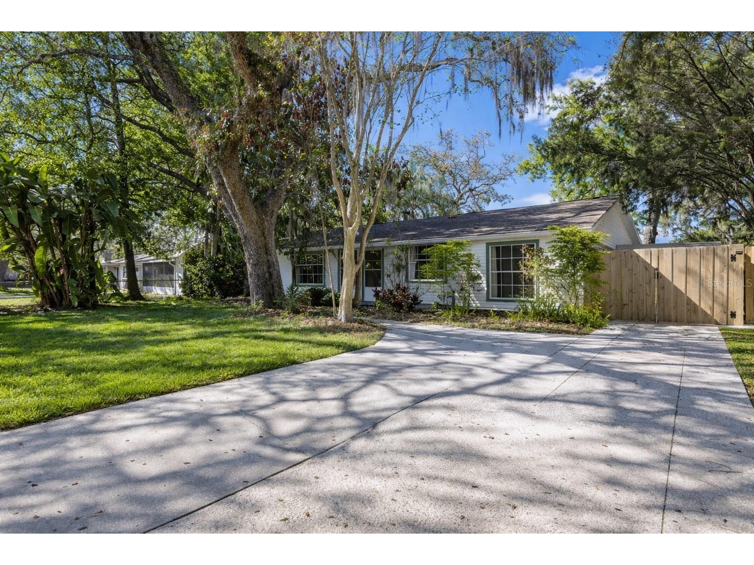 815 W Lowry Lane Tampa FL 33604 TB8490374 image5