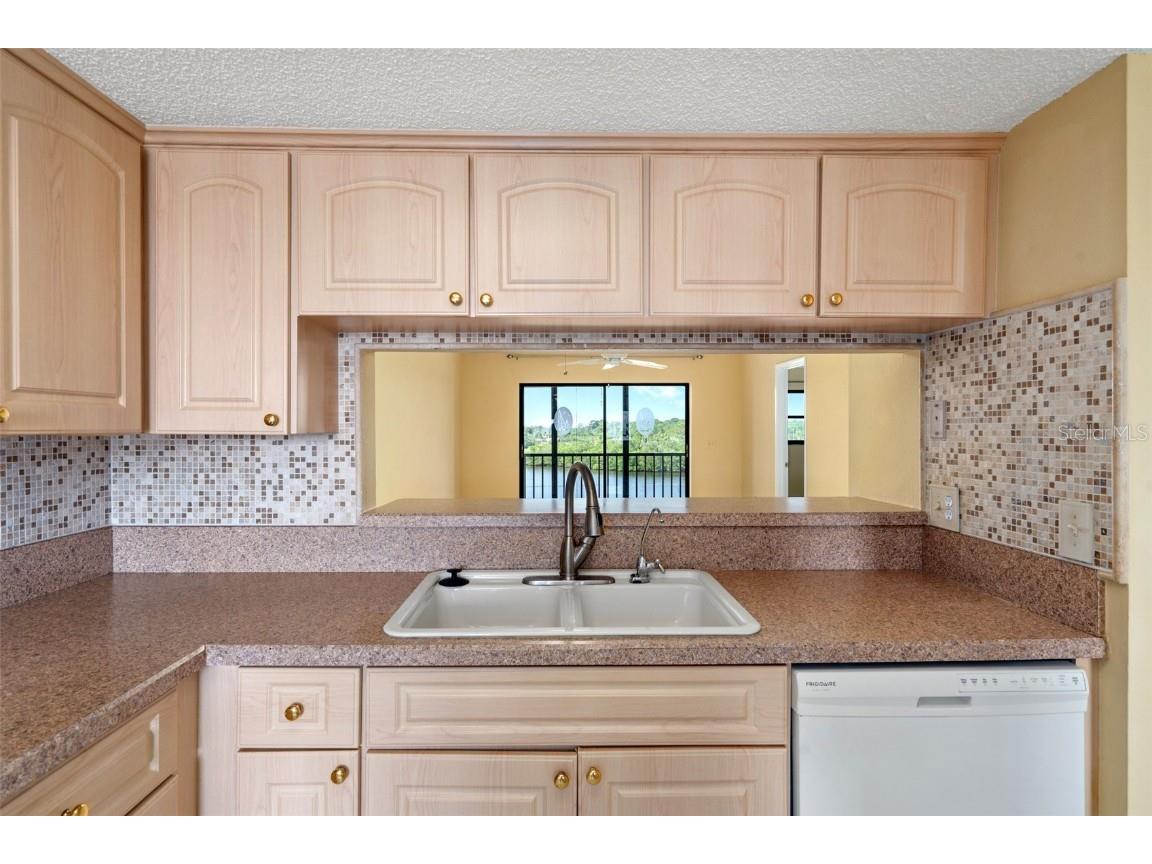 8150 Brent Street #732 Port Richey FL 34668 - GULF OF MEXICO COTEE RIVER W7878425 image16