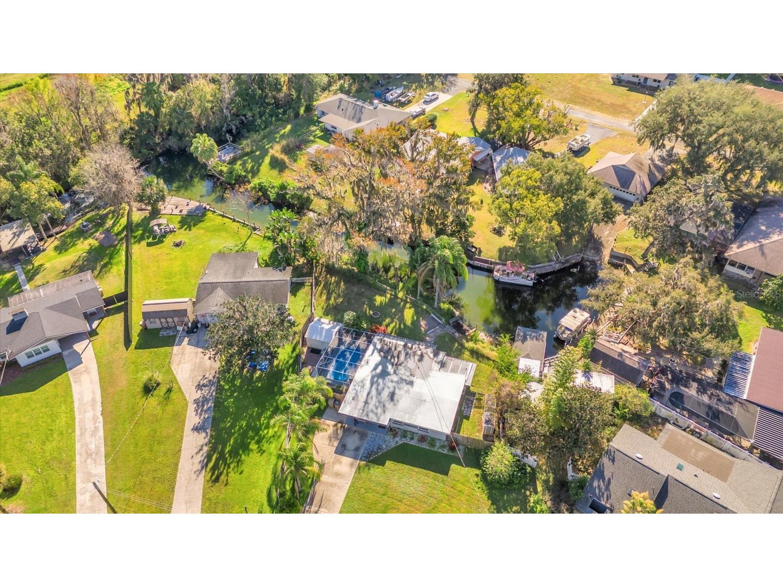 8150 Spring Drive Yalaha FL 34797 - LAKE HARRIS - CHAIN OF LAKES G5107060 image2