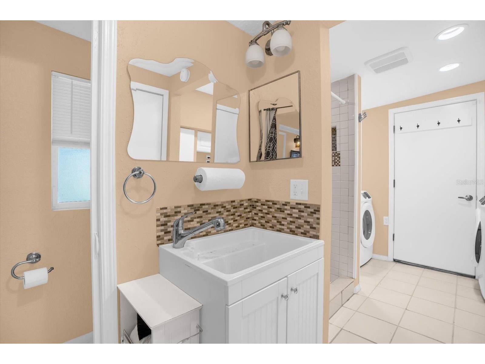 8150 Spring Drive Yalaha FL 34797 - LAKE HARRIS - CHAIN OF LAKES G5107060 image22