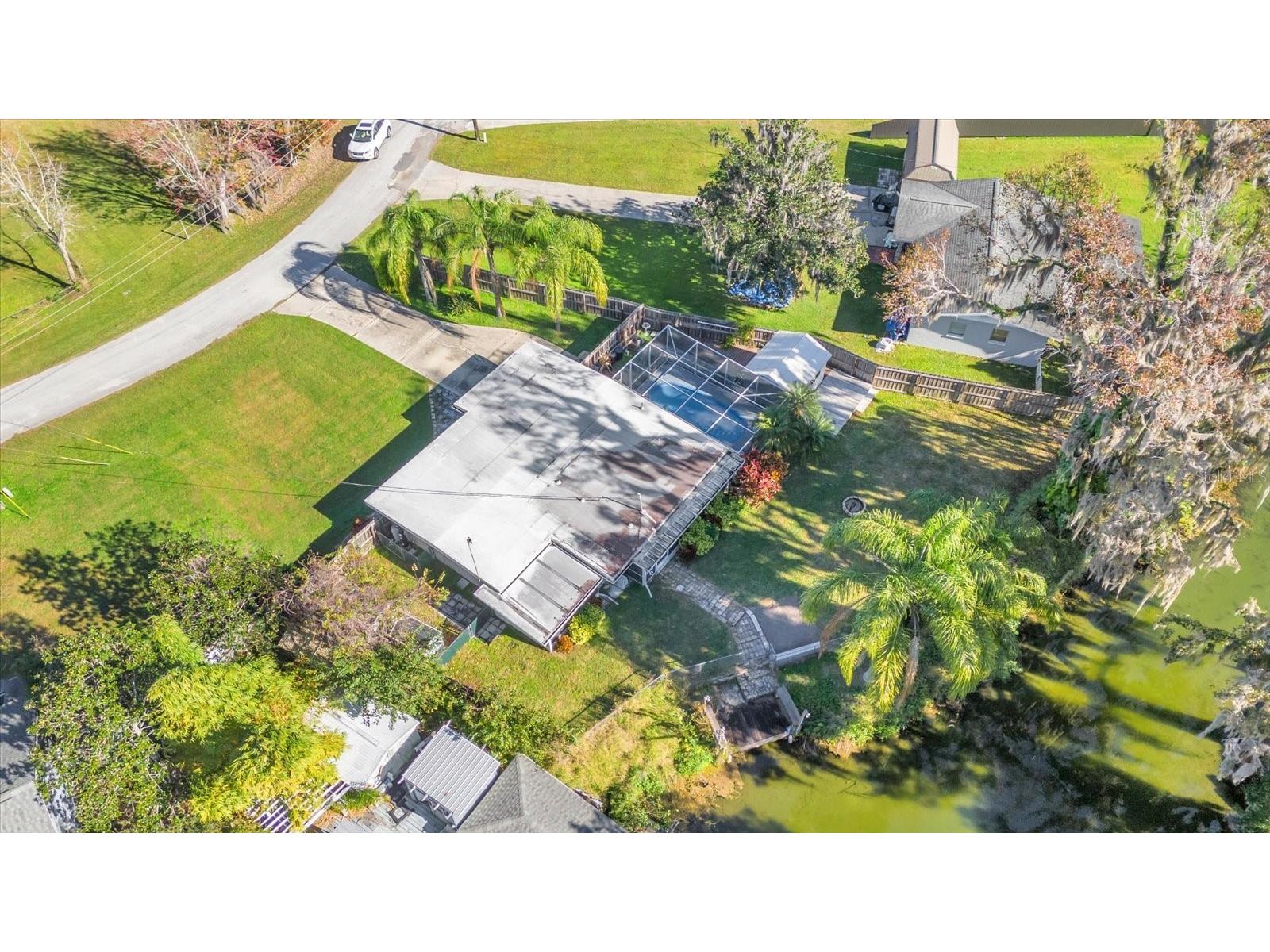 8150 Spring Drive Yalaha FL 34797 - LAKE HARRIS - CHAIN OF LAKES G5107060 image4