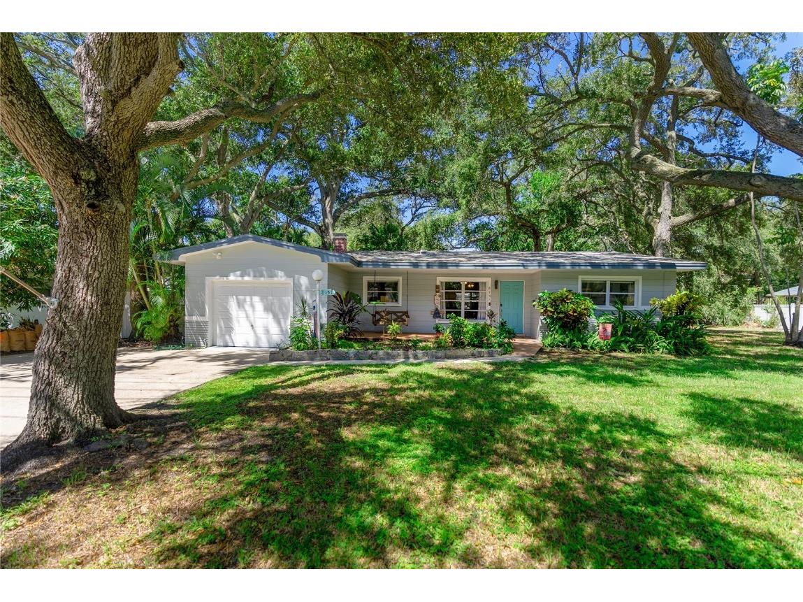 8151 26th Avenue N Saint Petersburg FL 33710 A4624208 image1