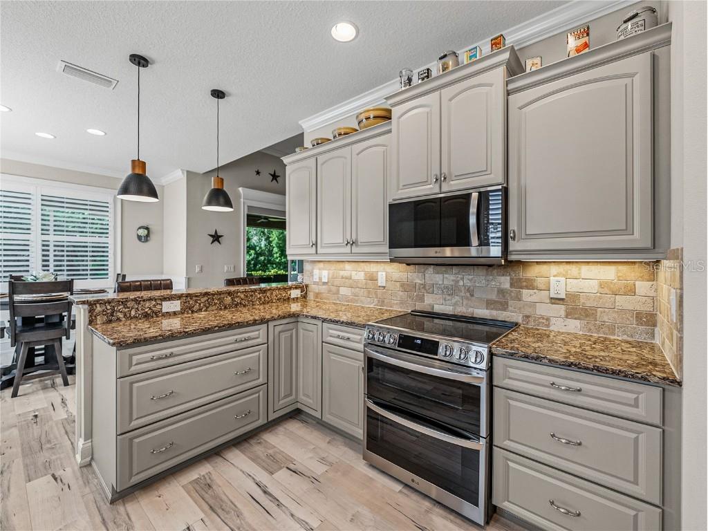 8152 Lake James Drive Lakeland FL 33810 TB8439726 image25