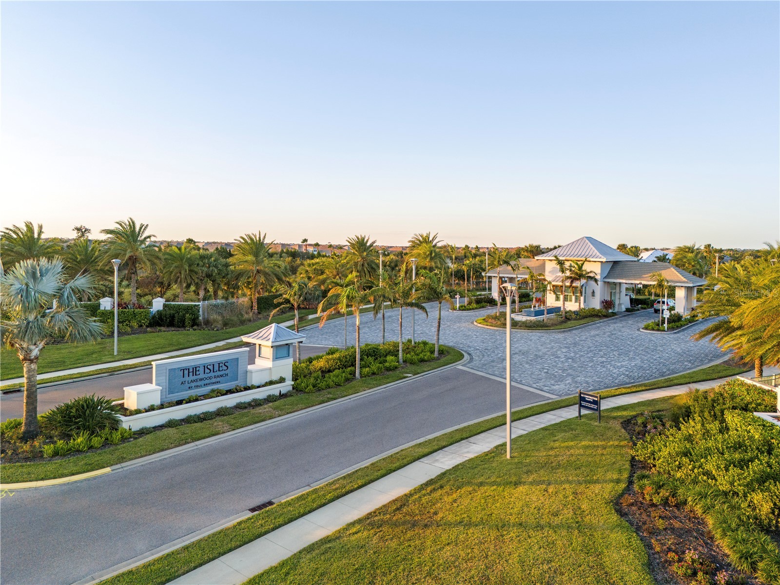 8154 Redonda Loop Lakewood Ranch FL 34202 A4695943 image99
