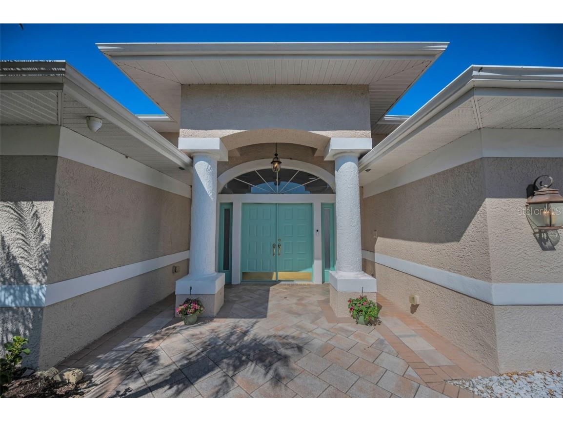 8155 Elisabeth Lane Seminole FL 33777 TB8351125 image1
