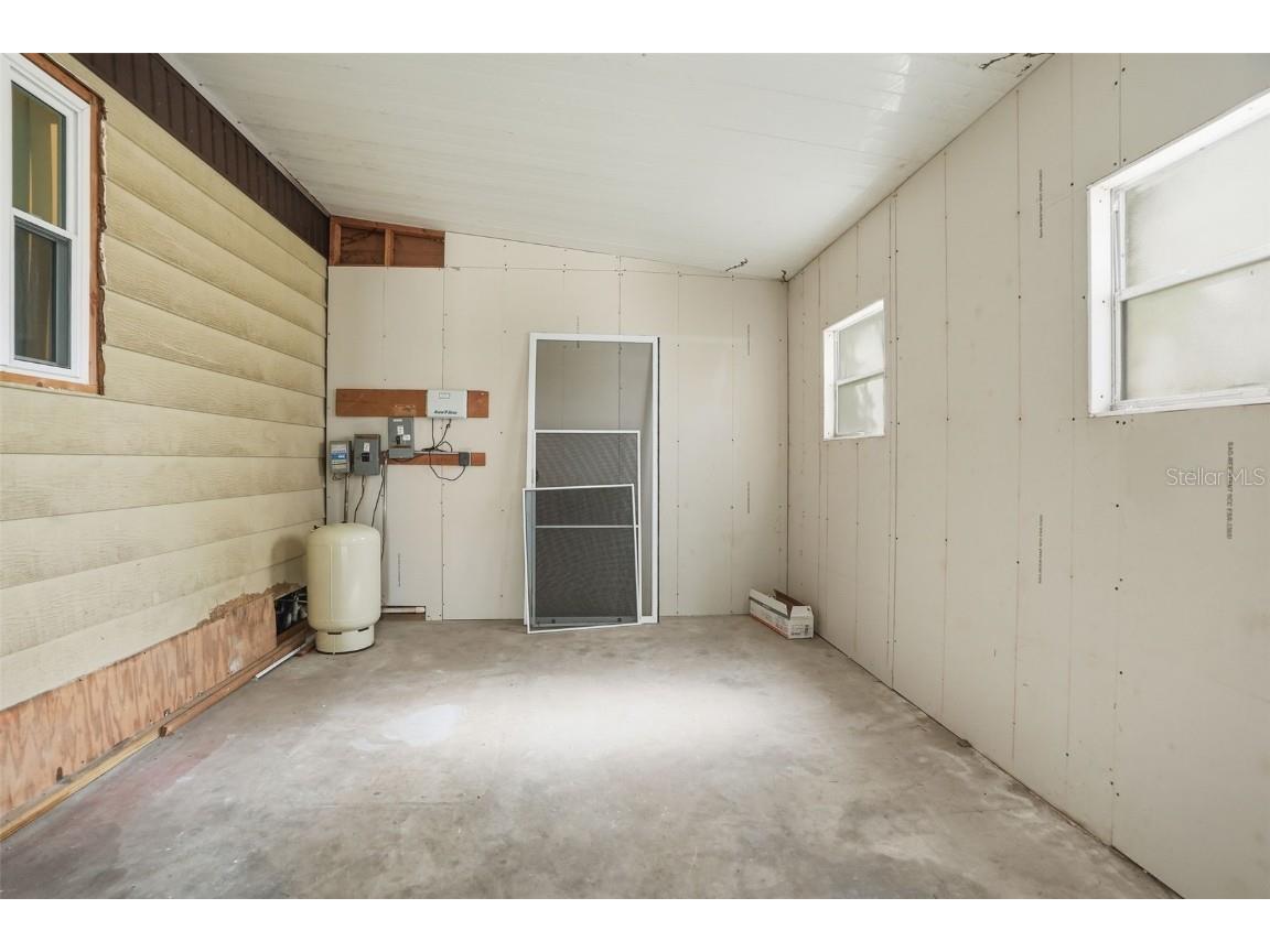 8156 Baycrest Drive Brooksville FL 34613 W7880227 image35