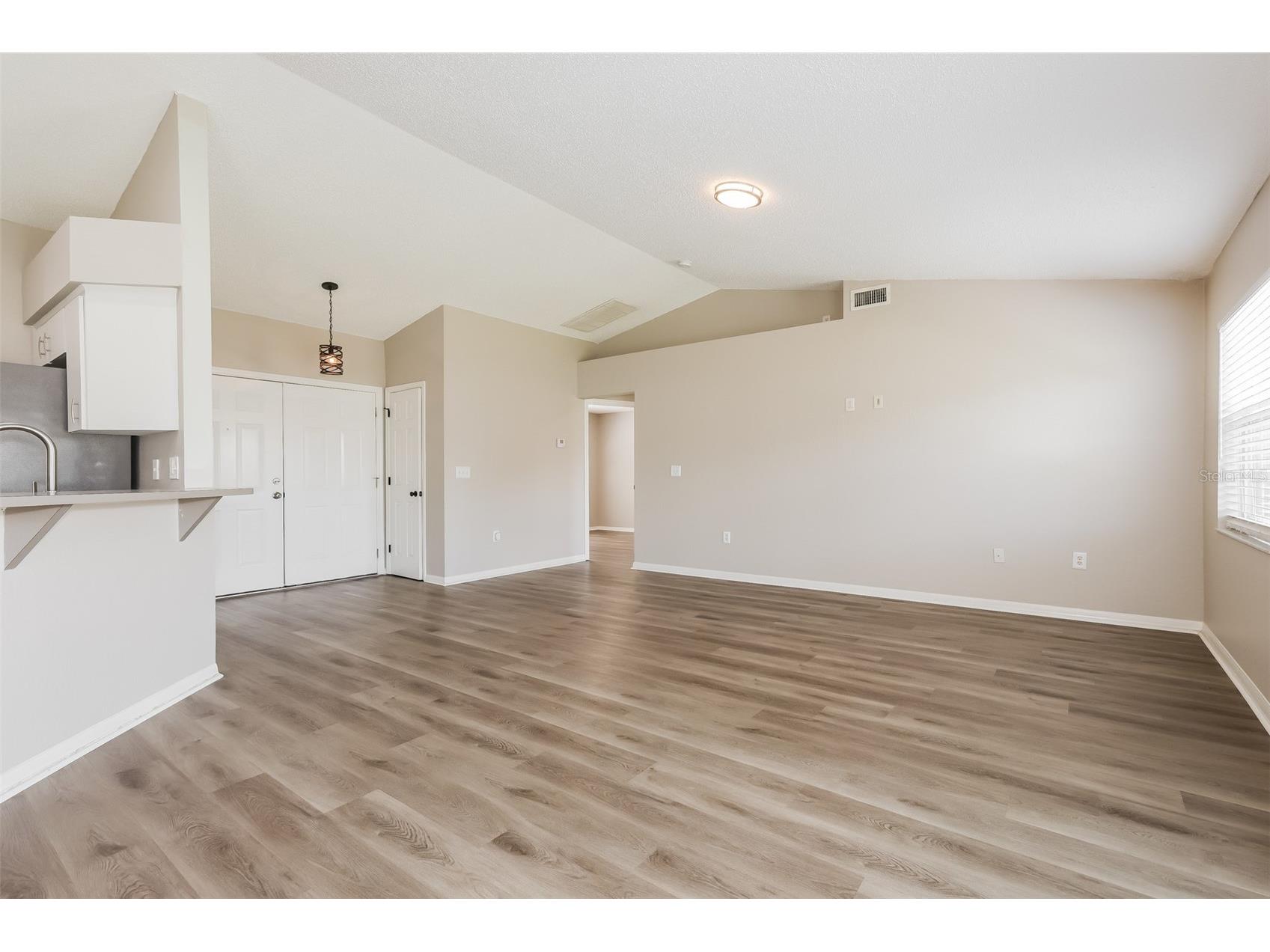 8157 Bristol Bay Avenue Lakeland FL 33810 TB8493341 image5