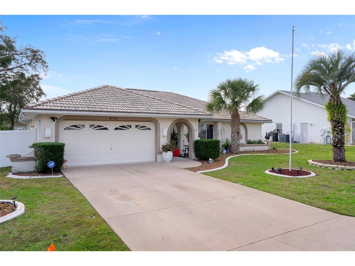 8158 Winding Oak Lane Spring Hill FL 34606 A4675153 image2