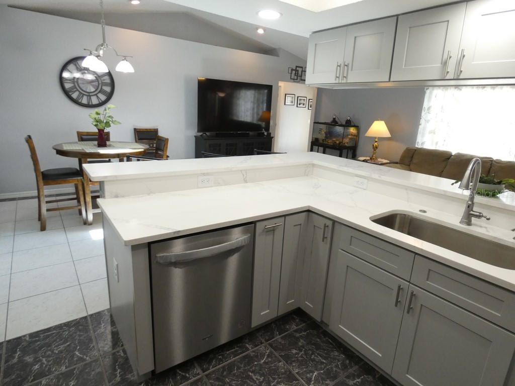8158 Winding Oak Lane Spring Hill FL 34606 W7886394 image12