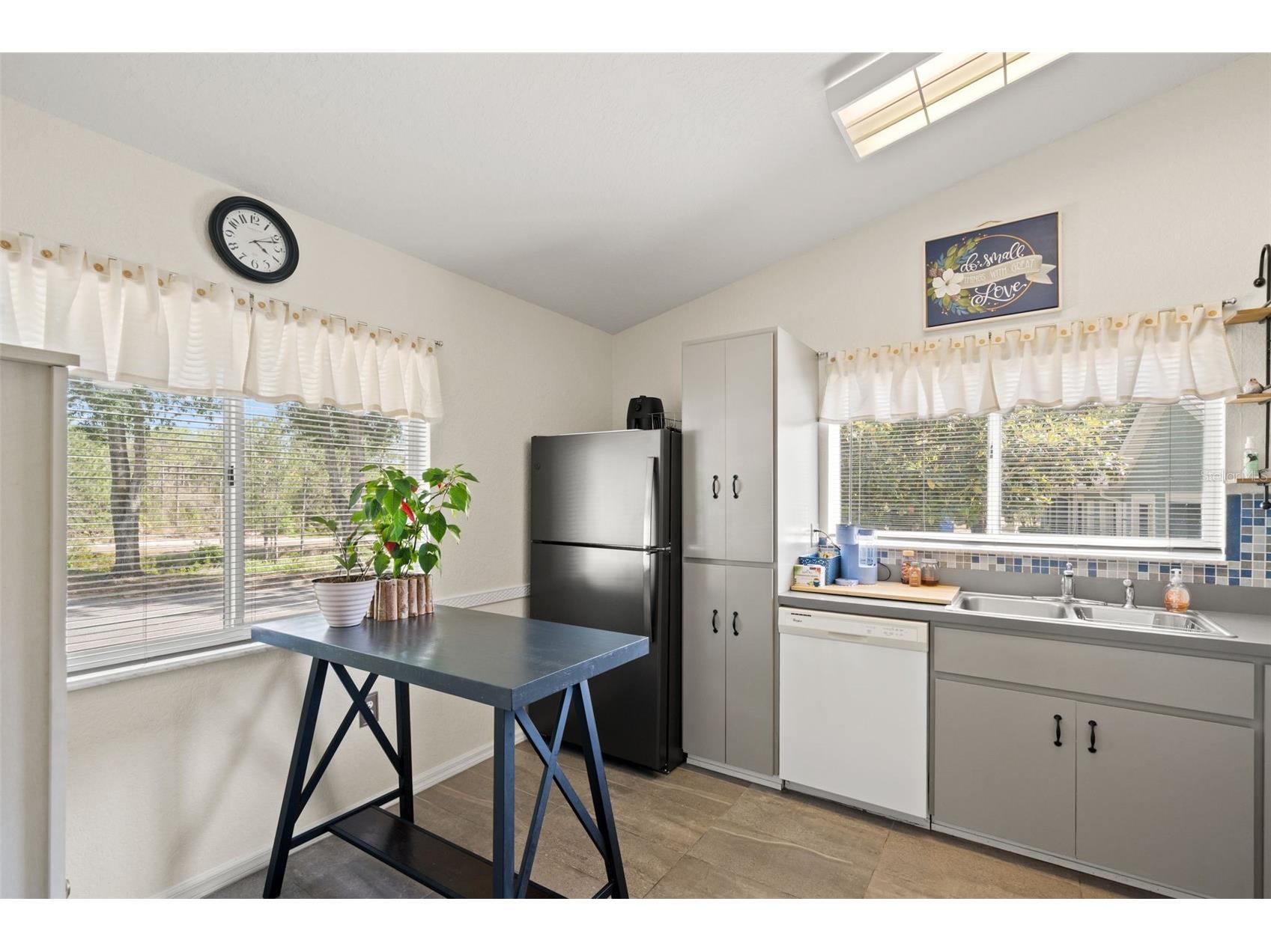 8159 Sturbridge Court #8159 Weeki Wachee FL 34613 W7885269 image8