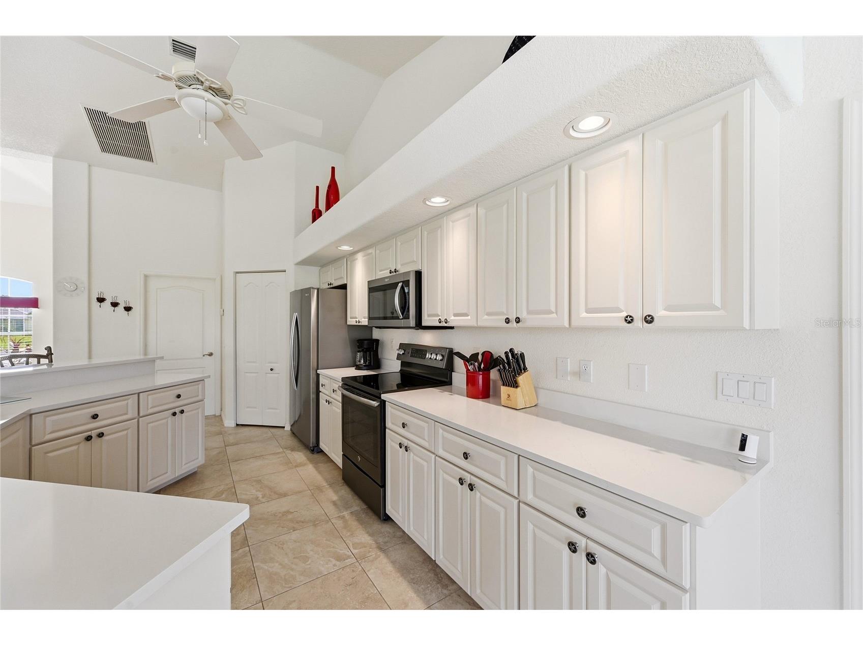 816 Boundary Boulevard Rotonda West FL 33947 C7527450 image17