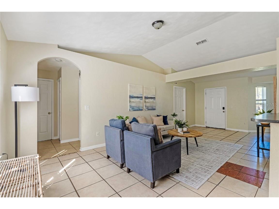 816 Grove Avenue Daytona Beach FL 32117 V4945702 image5