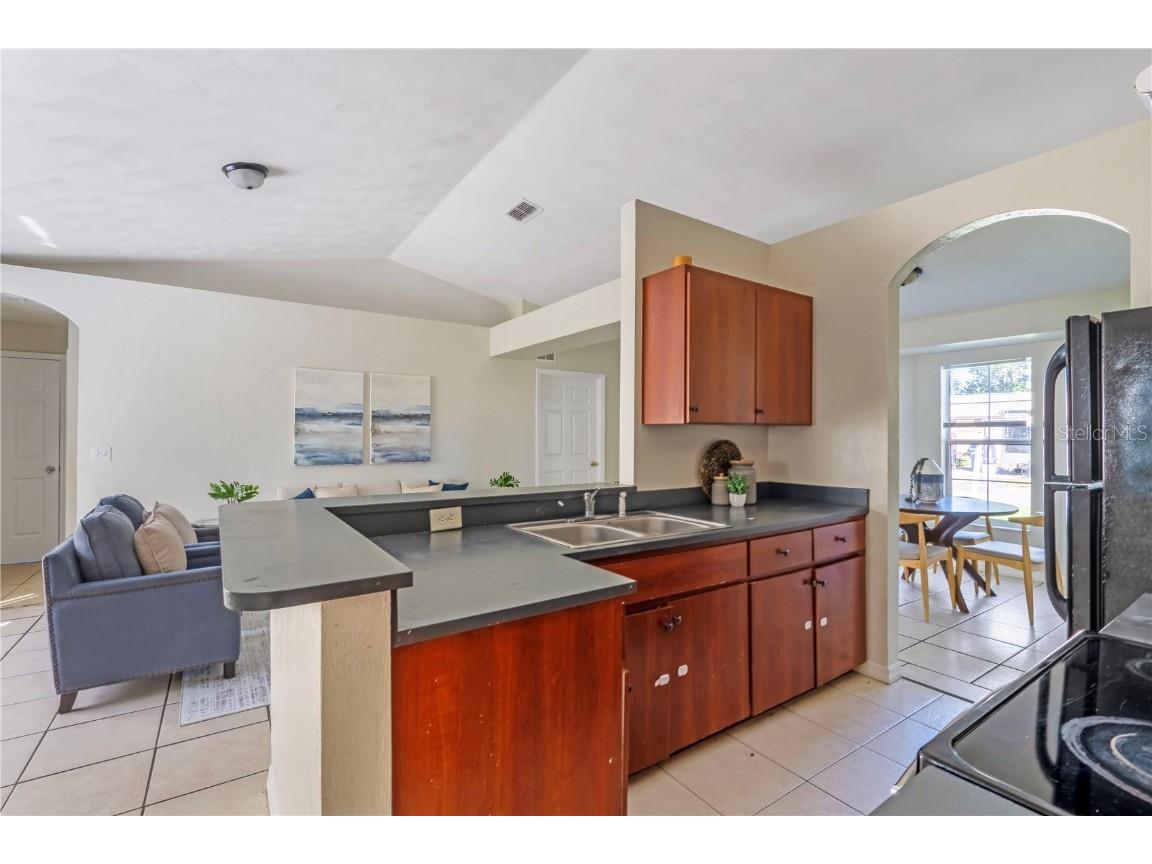 816 Grove Avenue Daytona Beach FL 32117 V4945702 image6