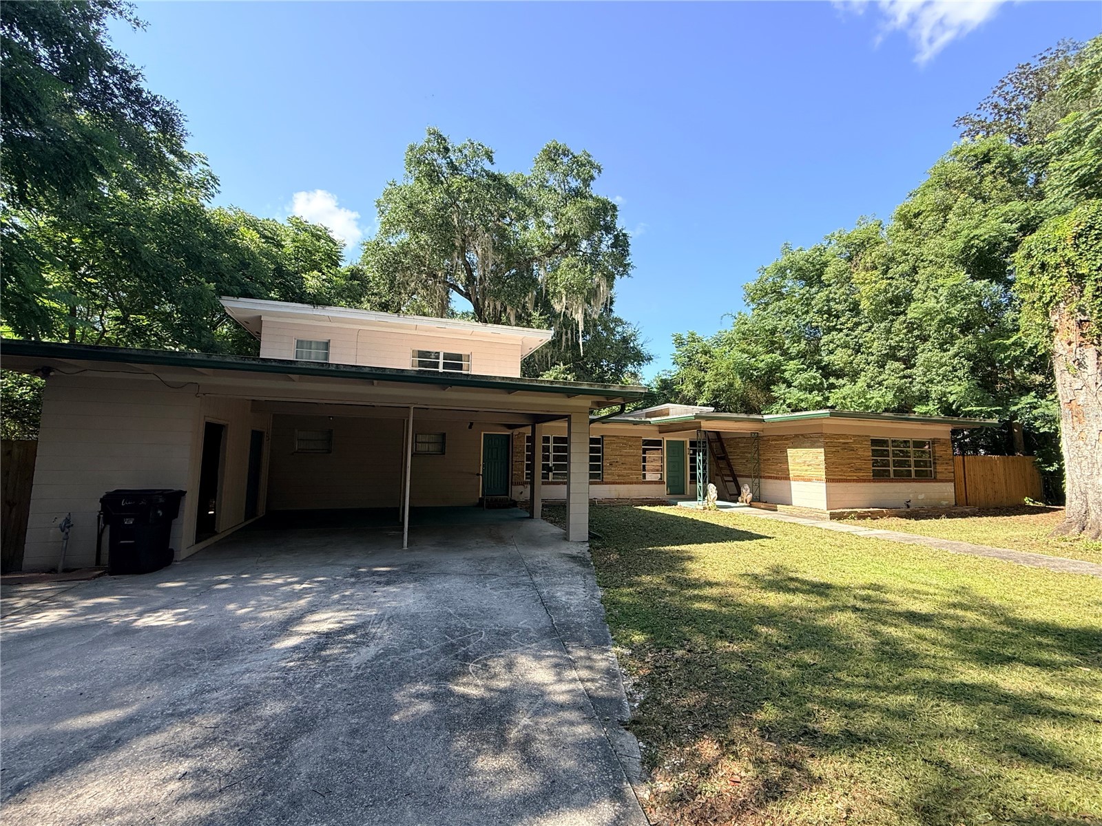 816 NW 14th Ave. Gainesville FL 32601 GC541668 image1