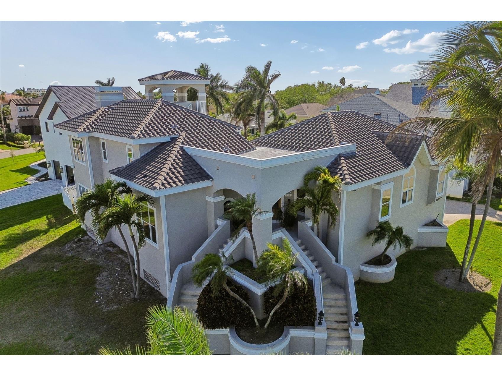 816 Ponce De Leon Drive Tierra Verde FL 33715 TB8489815 image1