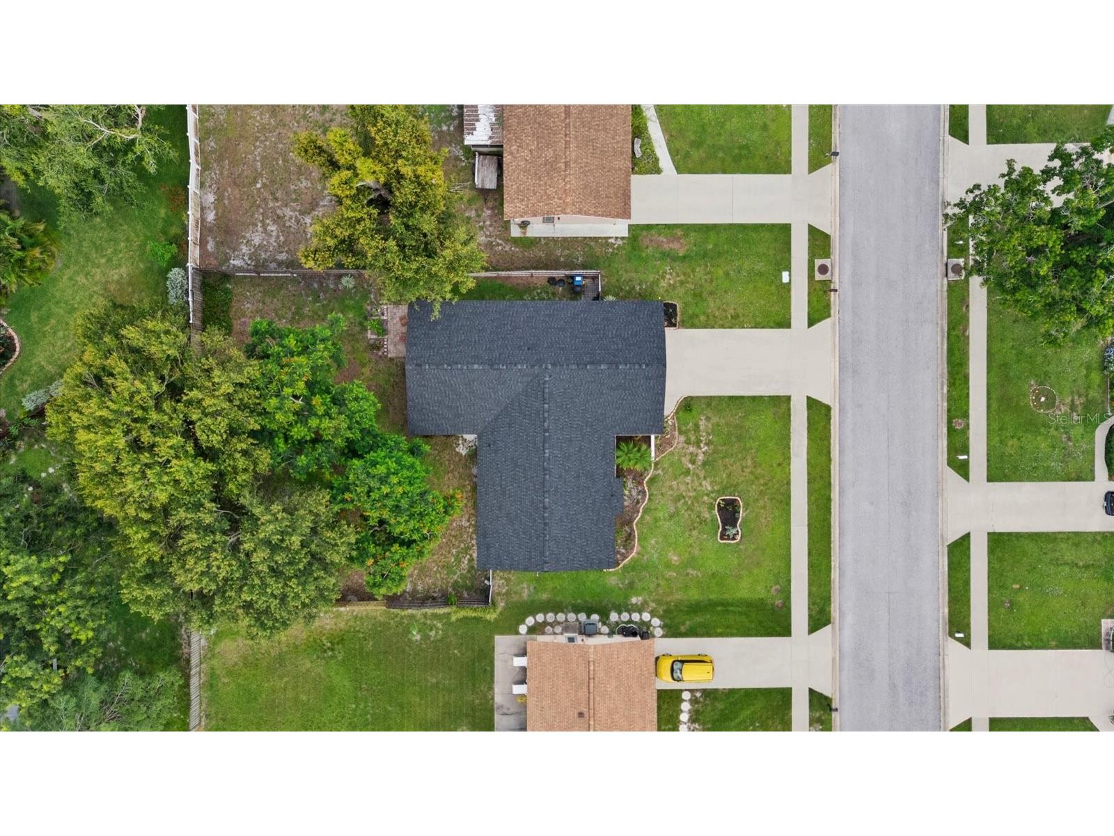 816 Queen Palm Lane Sarasota FL 34243 A4689412 image35