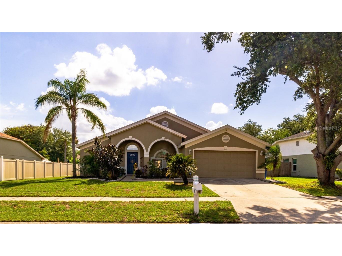 816 Sandcastle Circle Brandon FL 33511 T3546338 image1