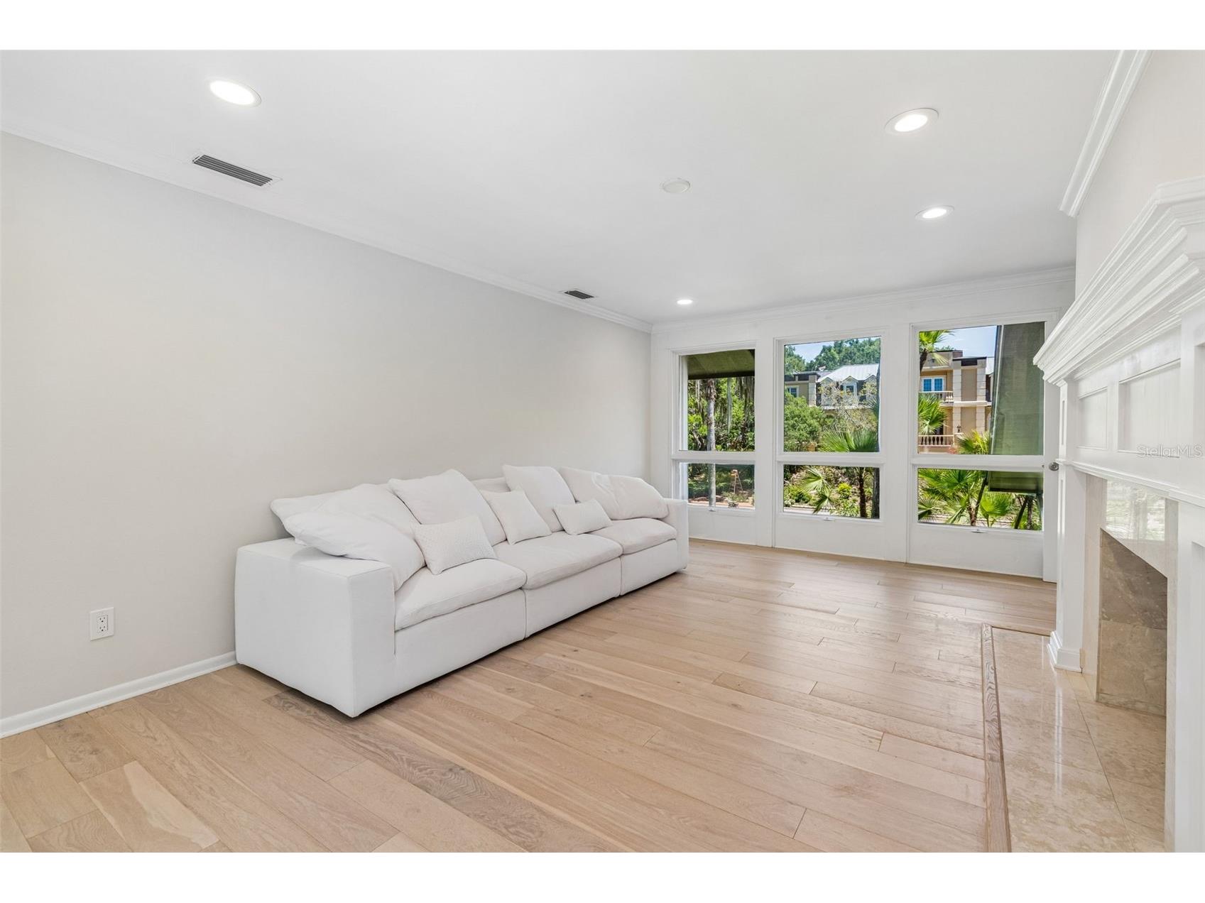 816 Taray De Avila Tampa FL 33613 - LAKE TARAY TB8508267 image28