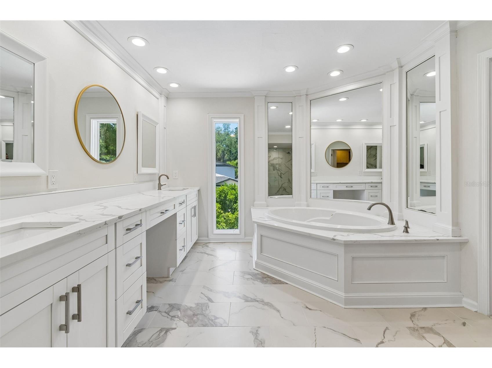 816 Taray De Avila Tampa FL 33613 - LAKE TARAY TB8508267 image32