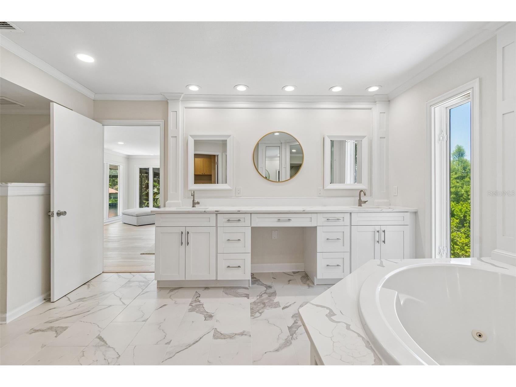 816 Taray De Avila Tampa FL 33613 - LAKE TARAY TB8508267 image33