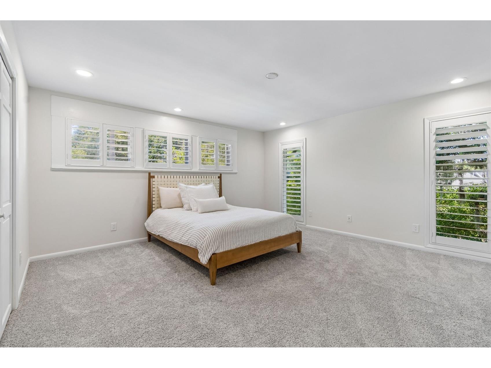 816 Taray De Avila Tampa FL 33613 - LAKE TARAY TB8508267 image42