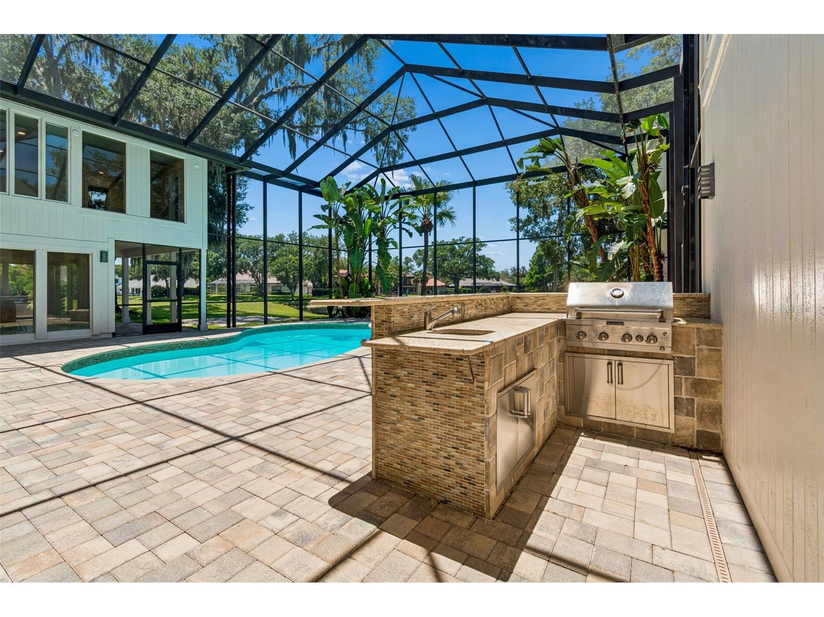 816 Taray De Avila Tampa FL 33613 - LAKE TARAY TB8508267 image45