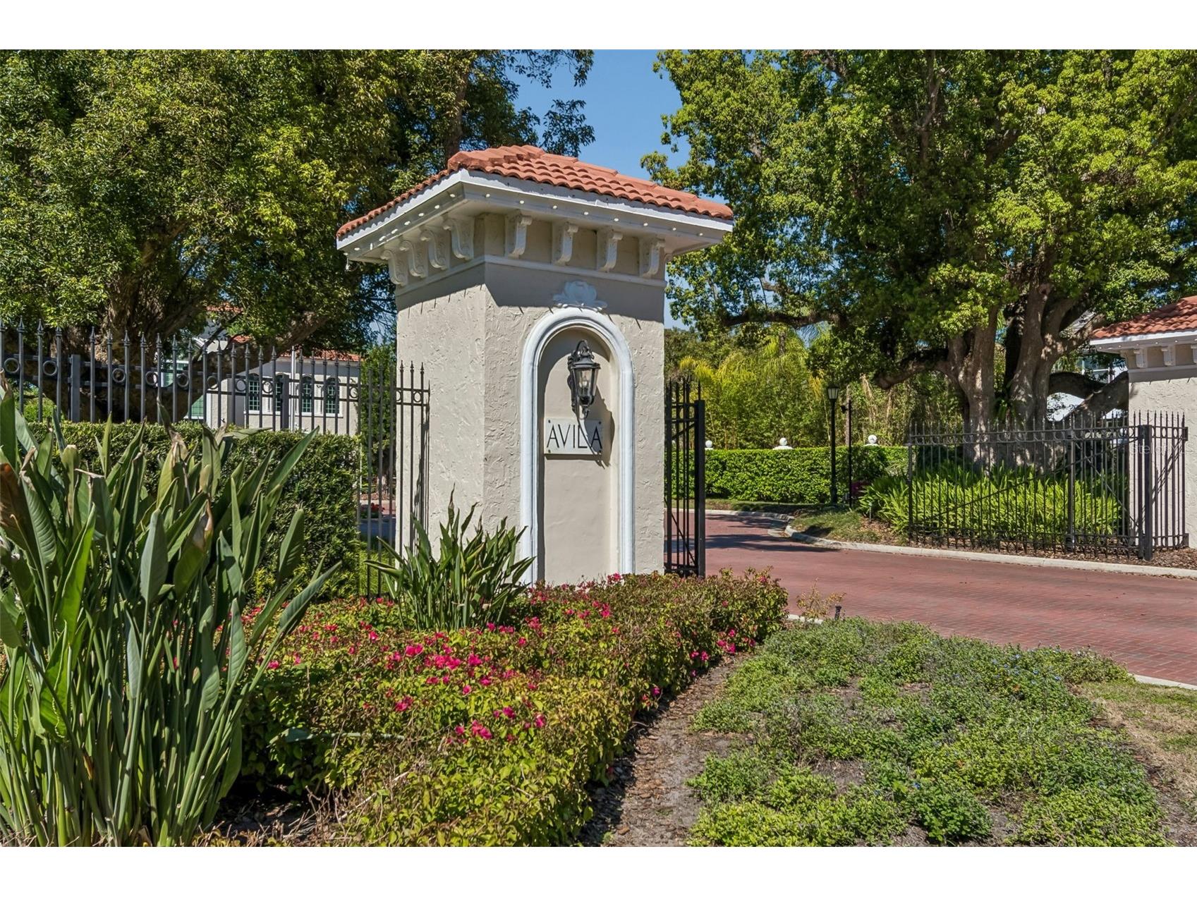 816 Taray De Avila Tampa FL 33613 - LAKE TARAY TB8508267 image66