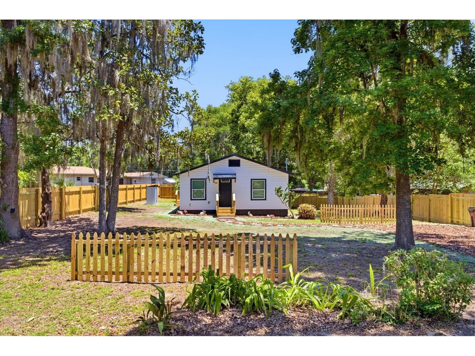 816 Woodland Avenue Leesburg FL 34748 G5112437 image2