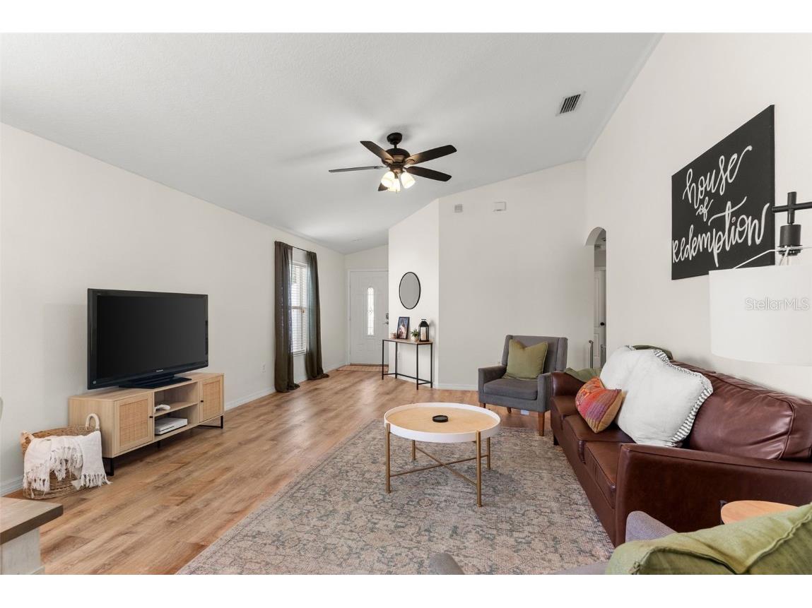 8160 S Canterbury Lake Boulevard Tampa FL 33619 L4956287 image11