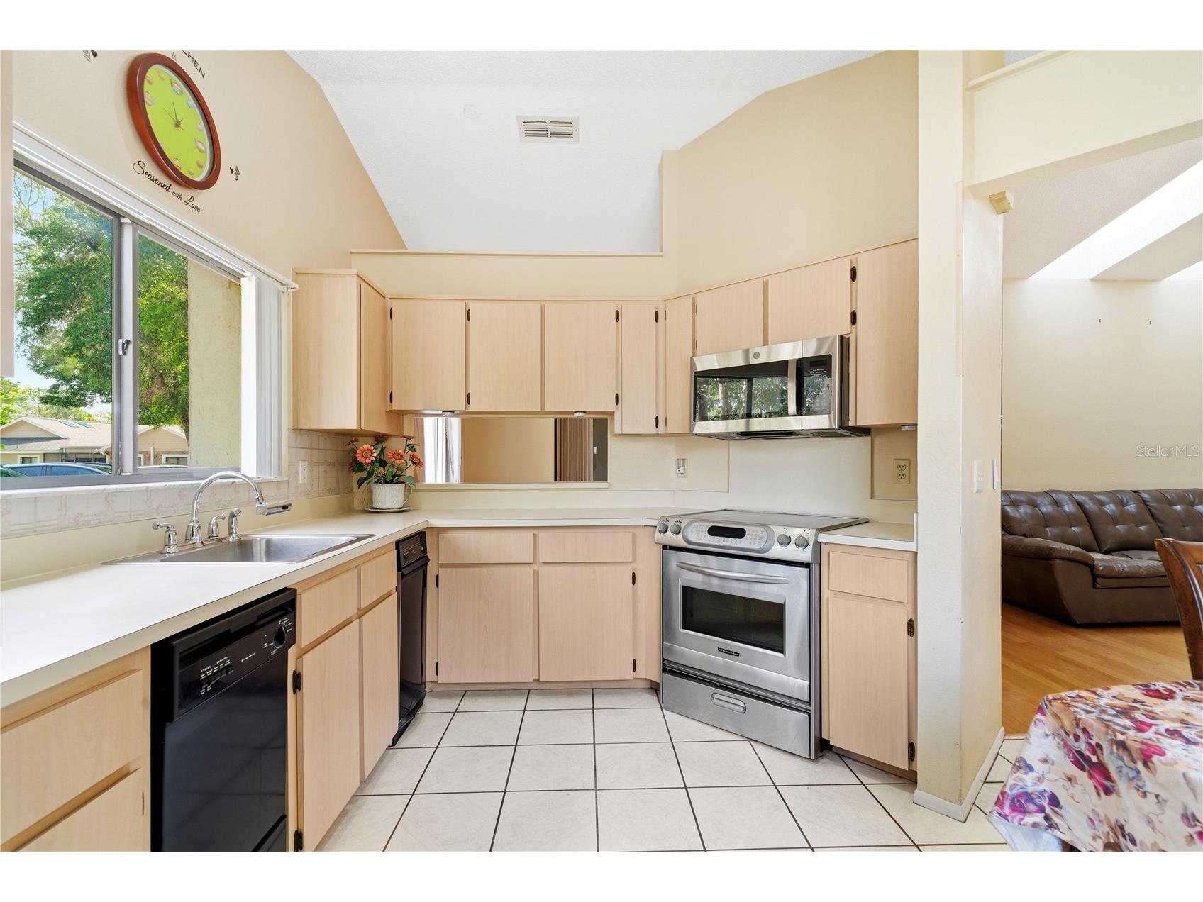 8160 Sturbridge Court #8160 Weeki Wachee FL 34613 TB8522608 image8