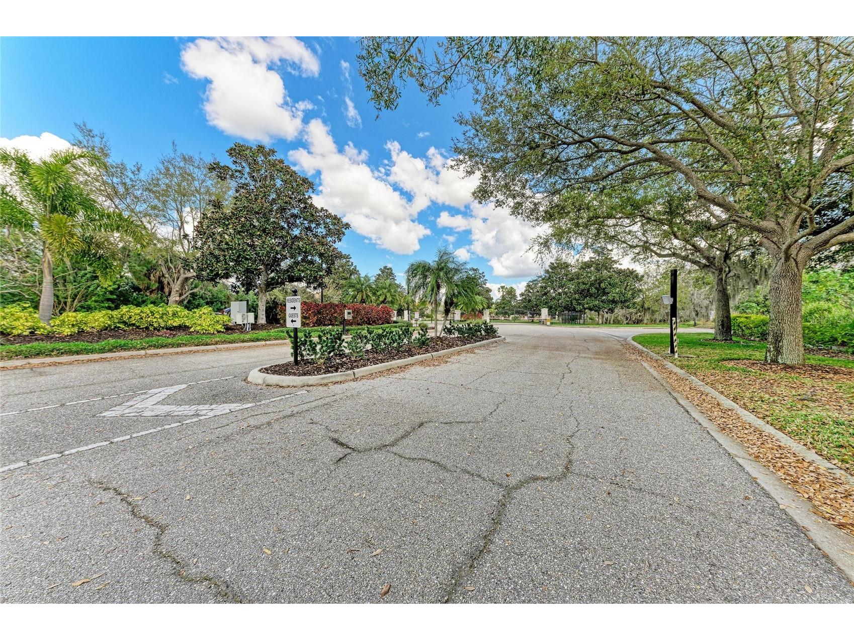 8160 Villa Grande Ct Sarasota FL 34243 A4685128 image41