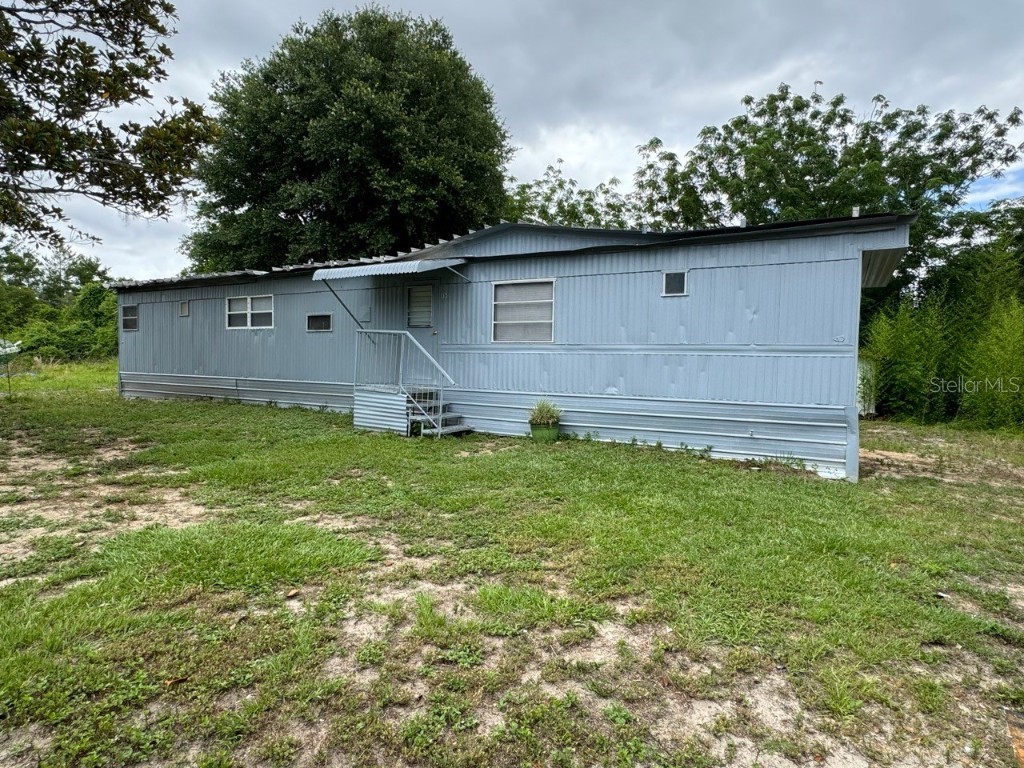 8161 NE 306th Terrace Salt Springs FL 32134 OM678961 image1