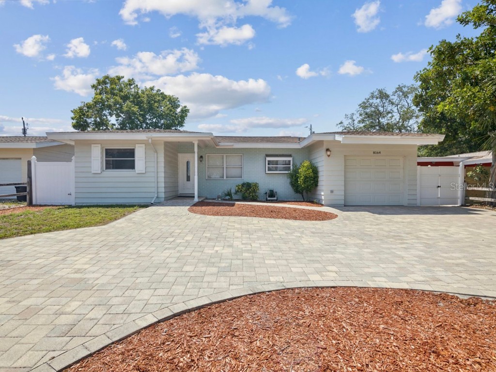 8164 127th Street Seminole FL 33776 U8239650 image1
