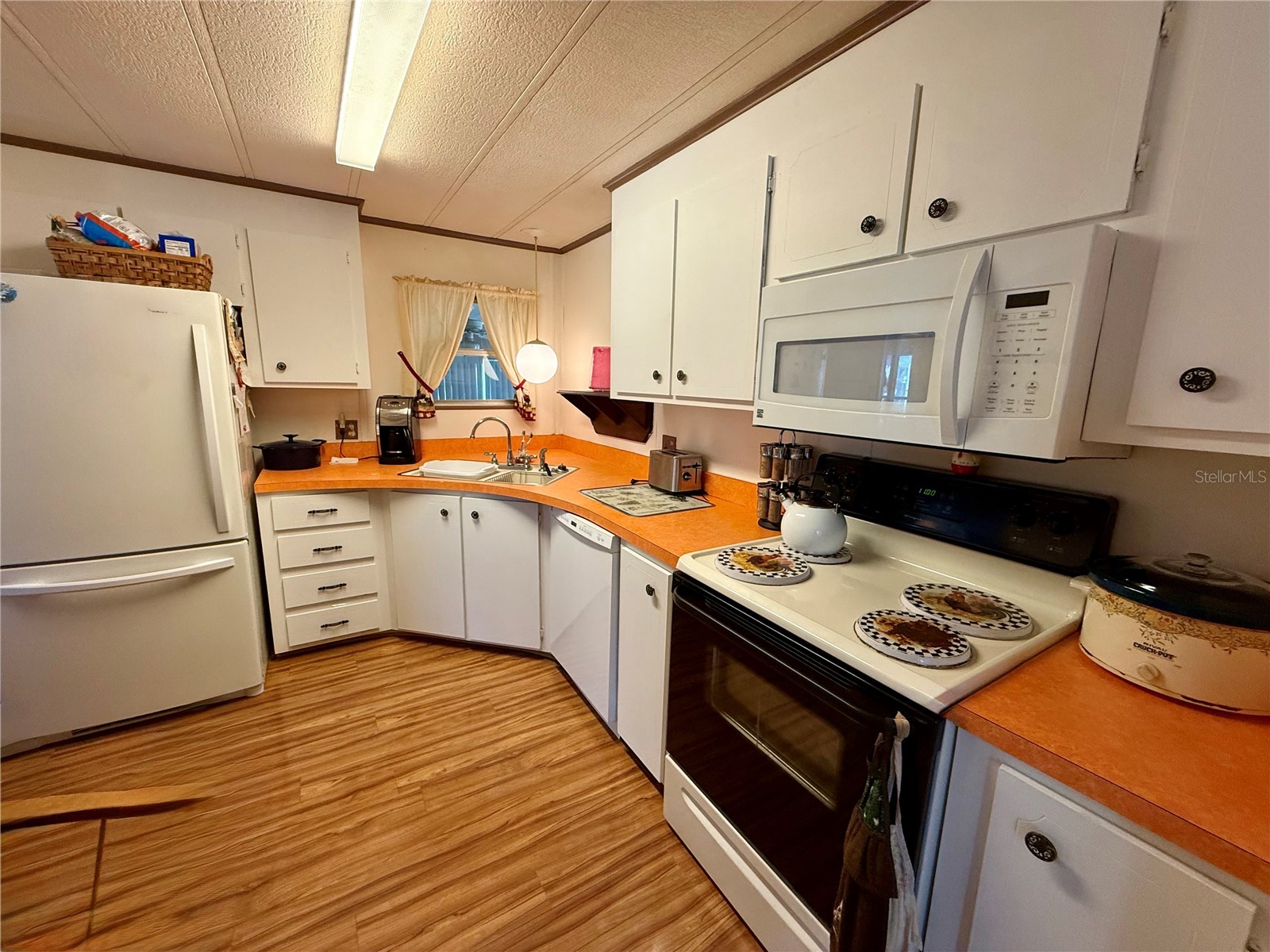8164 Highpoint Boulevard Brooksville FL 34613 TB8465855 image27