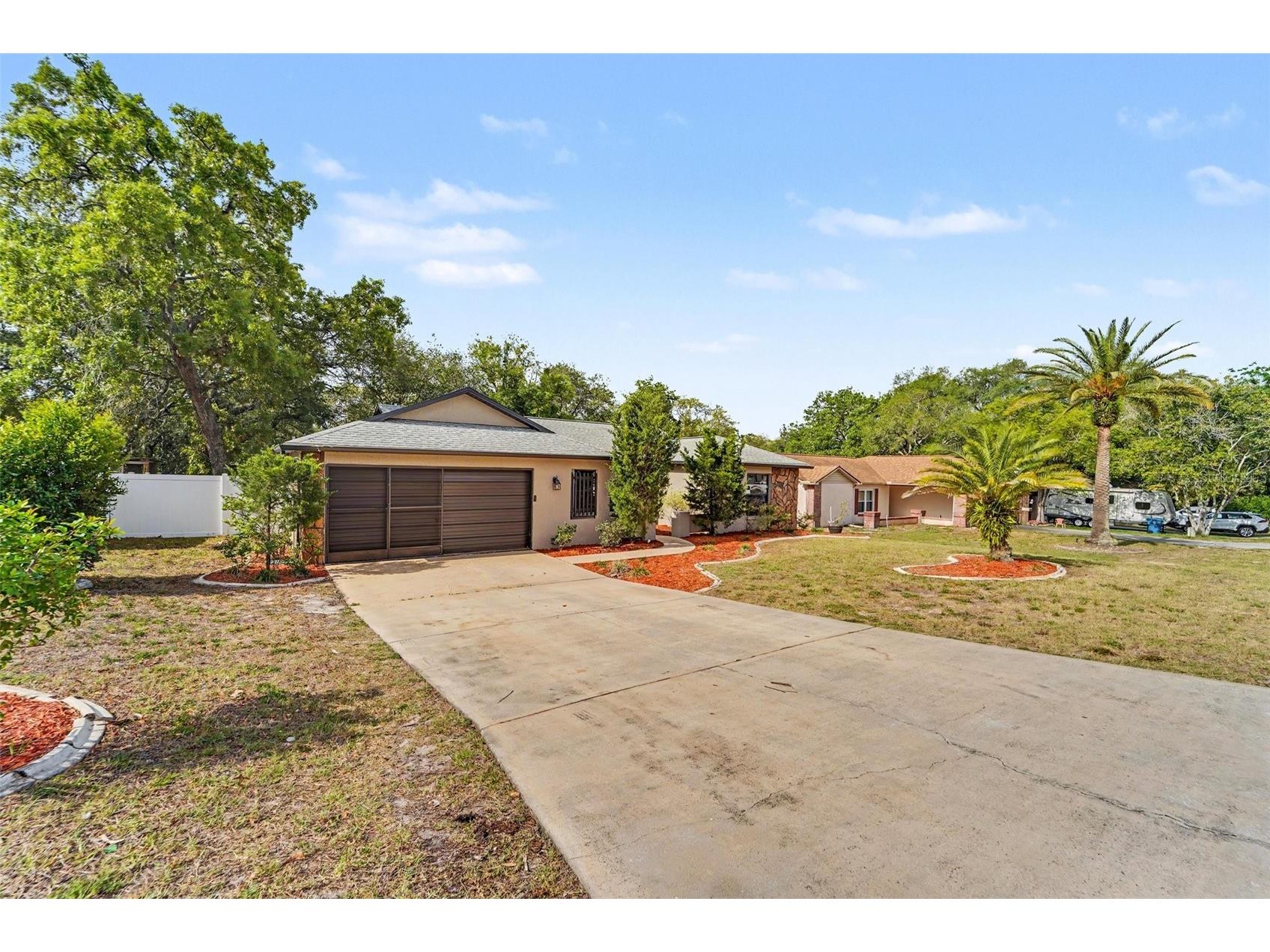 8168 Philatelic Drive Spring Hill FL 34606 TB8506967 image2
