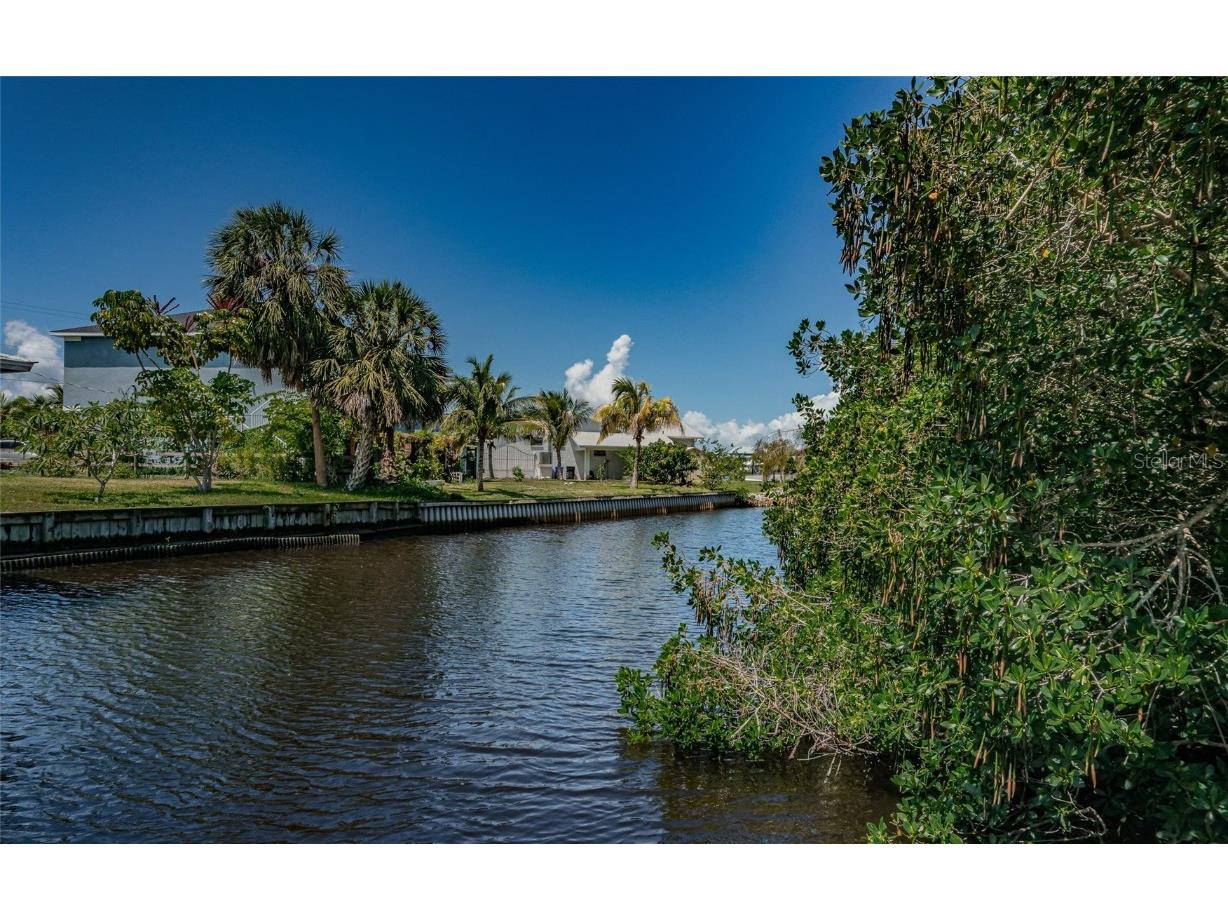 817 2nd Avenue NW Ruskin FL 33570 T3457984 image3