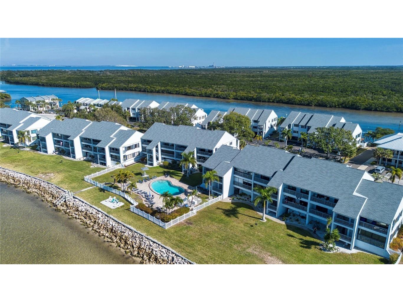 817 Bahia Del Sol Drive #40 Ruskin FL 33570 A4677283 image40