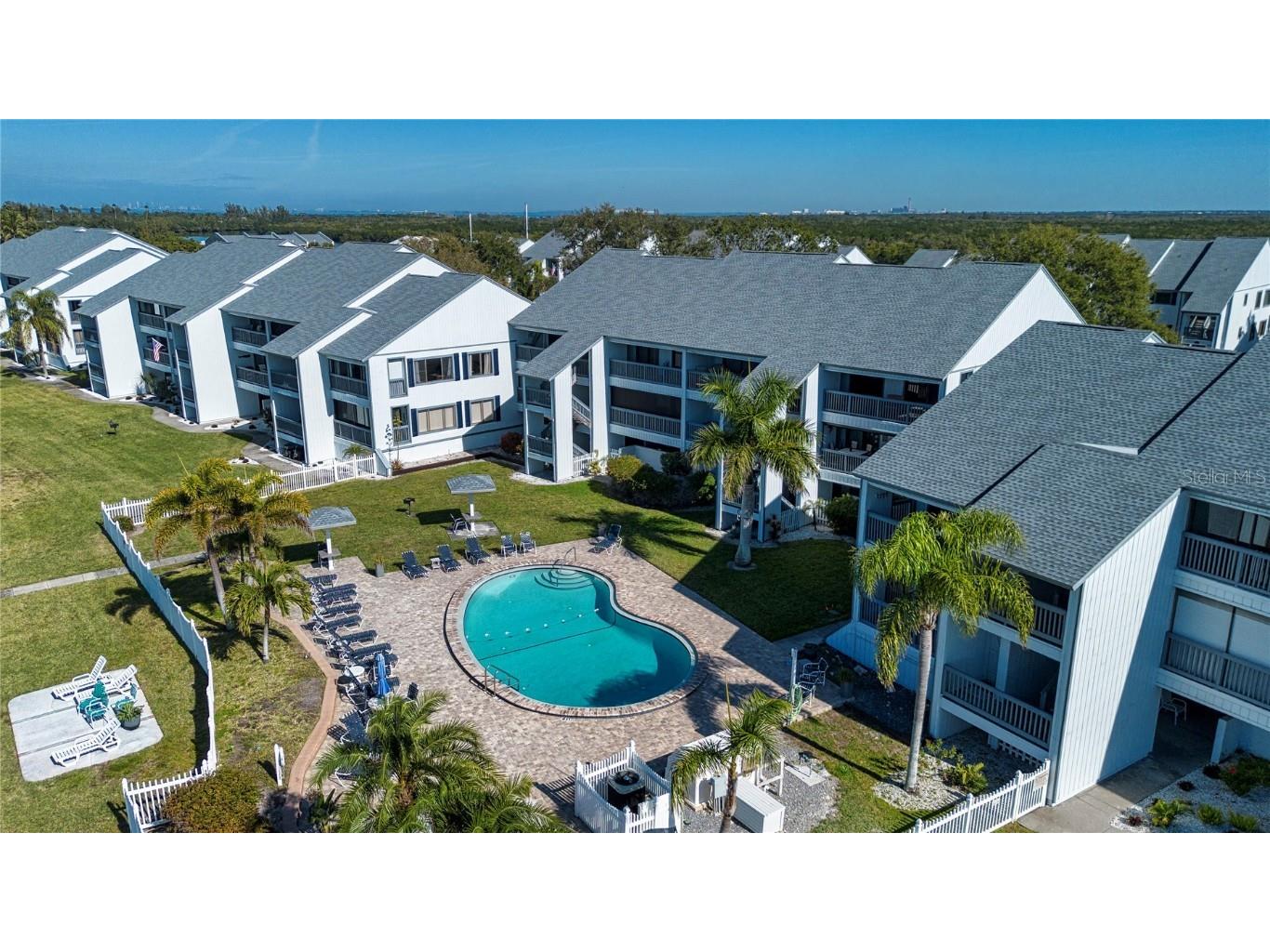 817 Bahia Del Sol Drive #40 Ruskin FL 33570 A4677283 image41