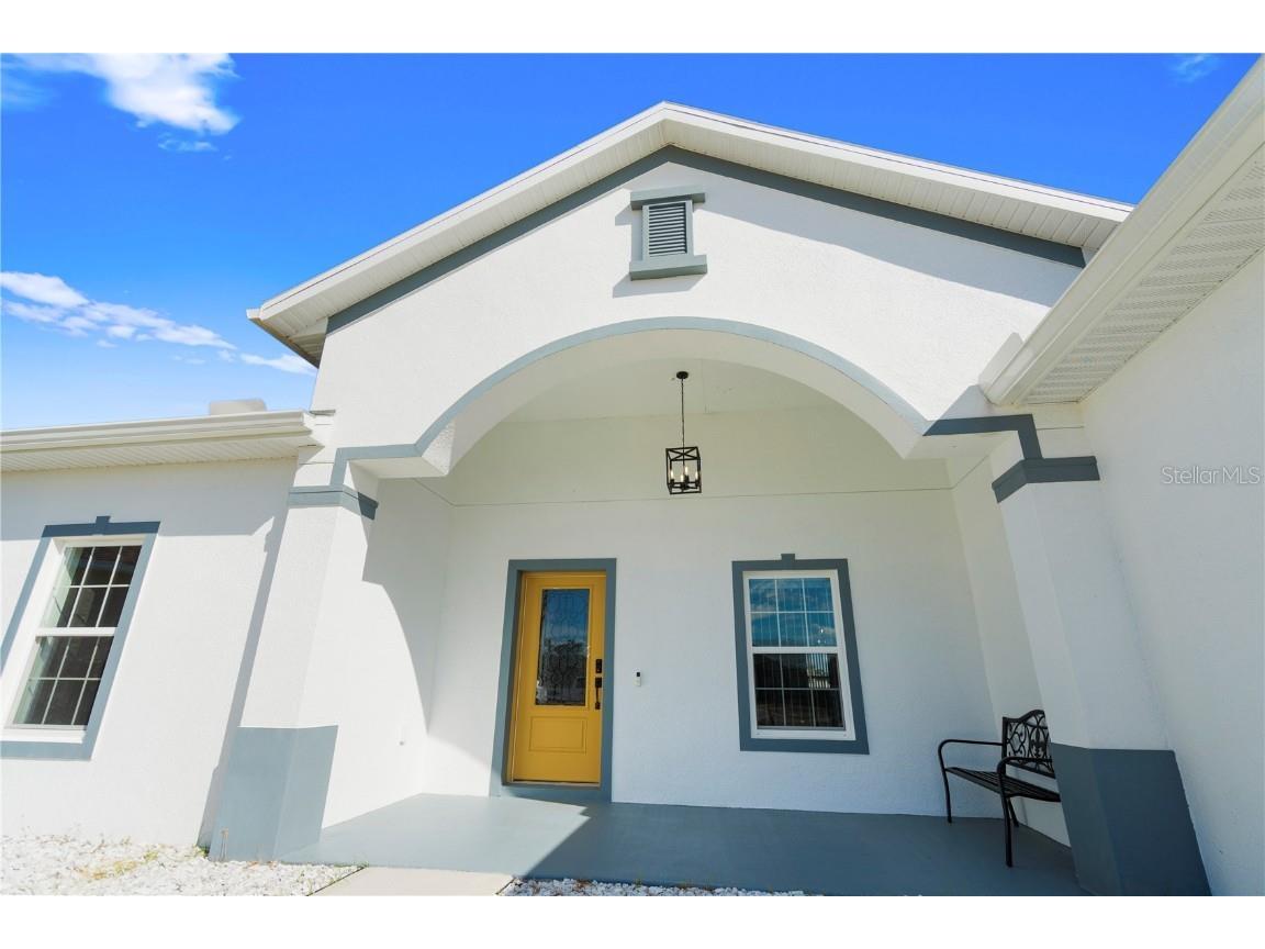 817 Desmoines Place Kissimmee FL 34759 S5135973 image2