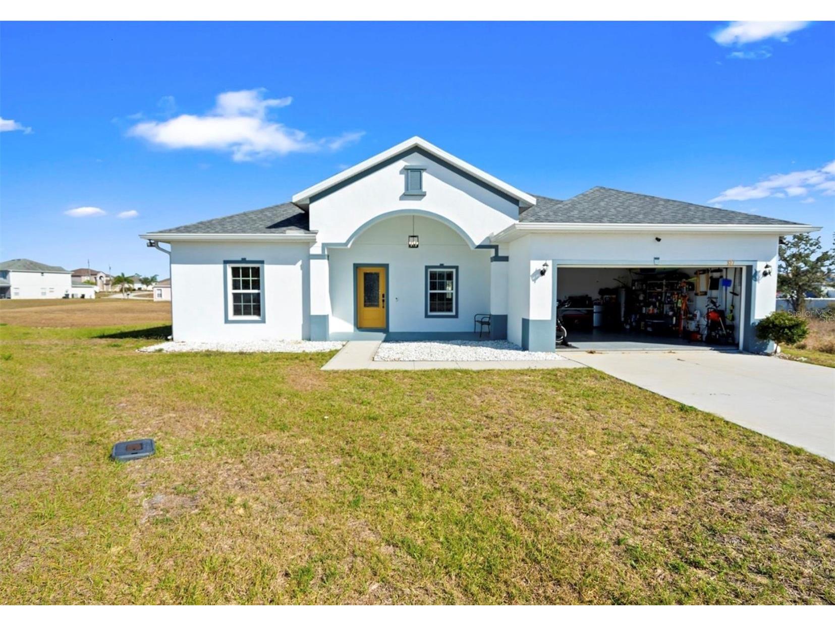 817 Desmoines Place Kissimmee FL 34759 S5146939 image1