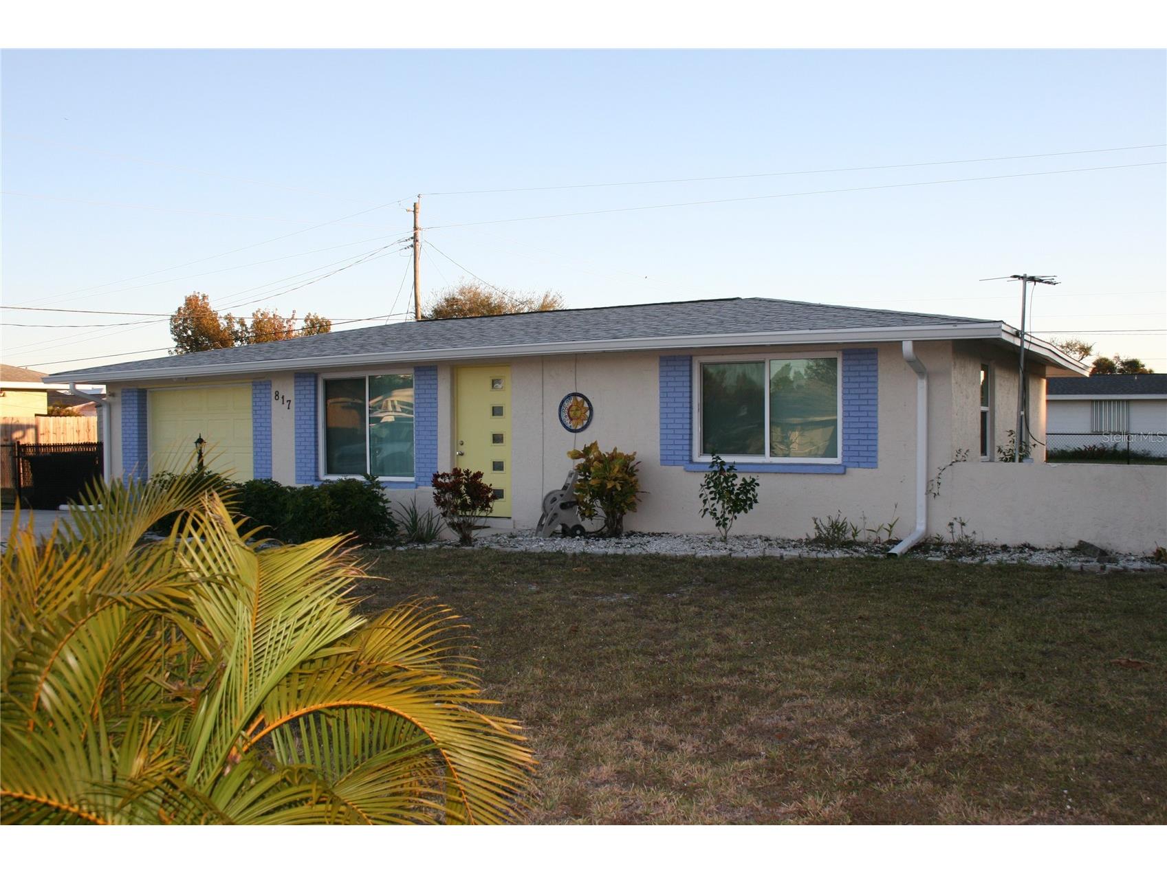 817 E 6th Street Englewood FL 34223 D6145411 image1