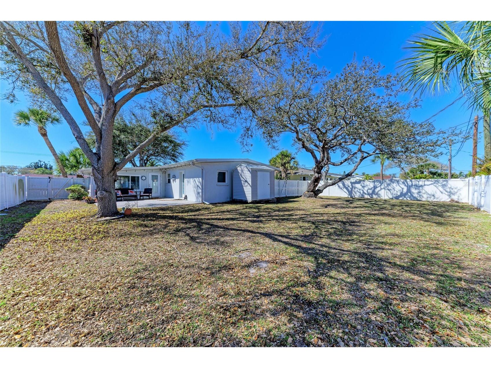 817 Harbor Drive S Venice FL 34285 A4684013 image17