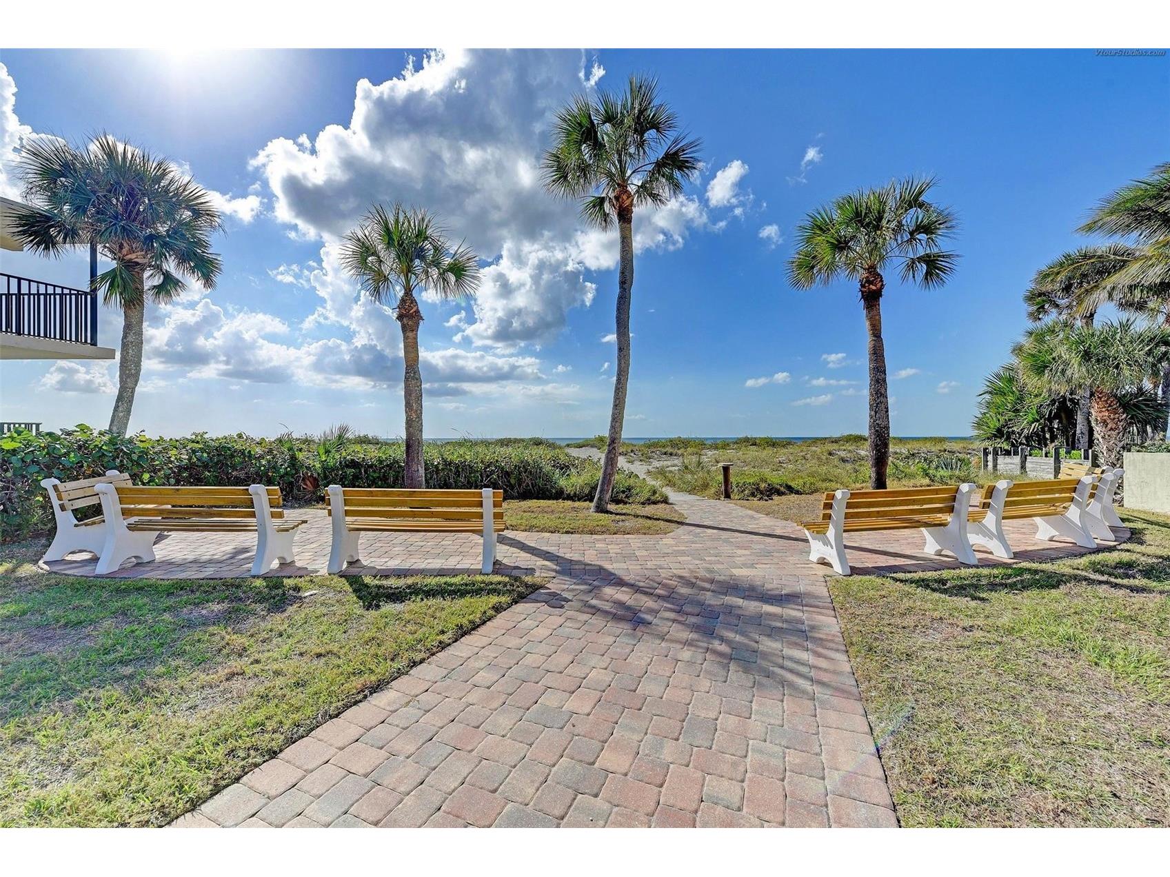 817 Harbor Drive S Venice FL 34285 A4684013 image22