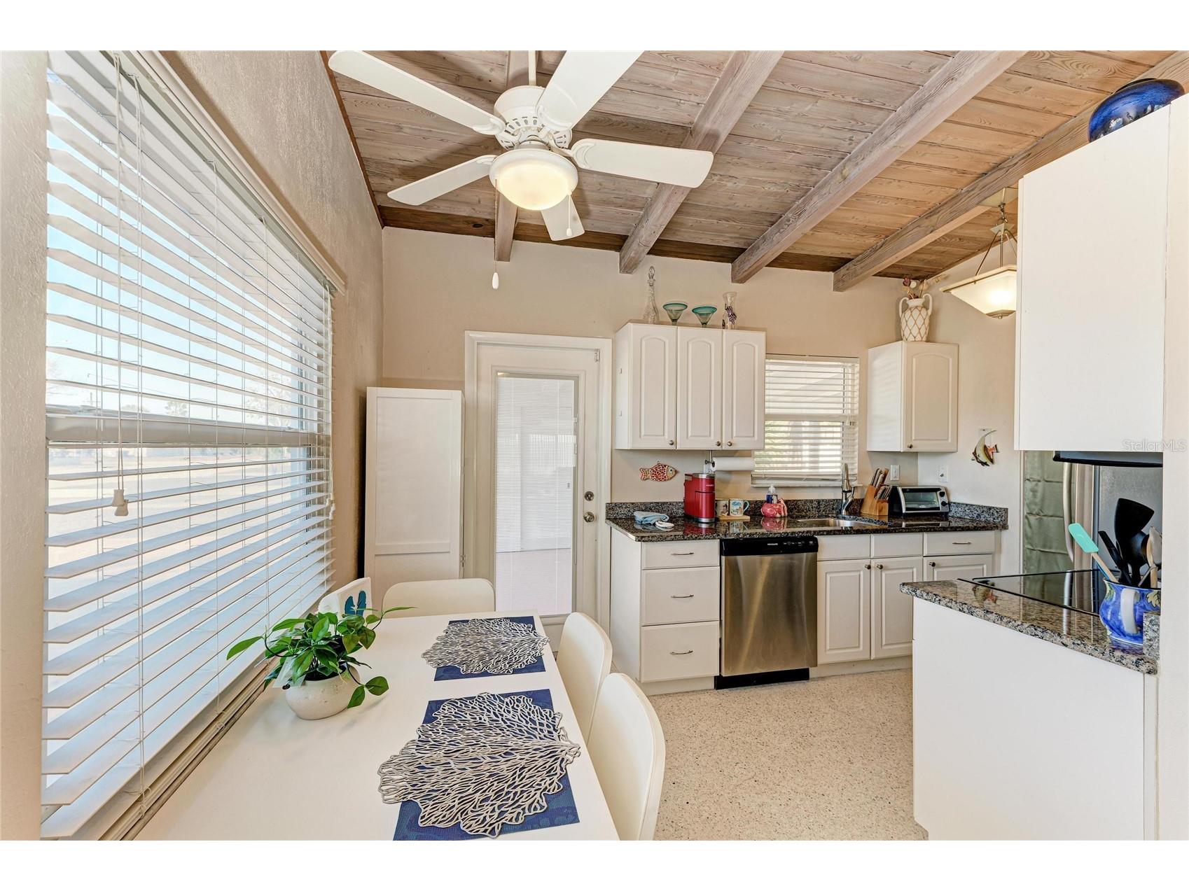 817 Harbor Drive S Venice FL 34285 A4684013 image5