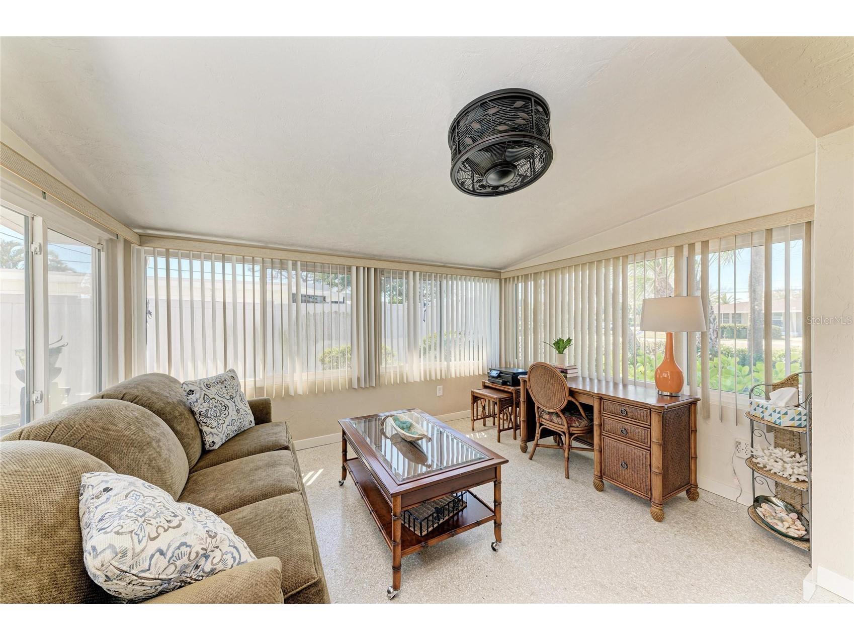 817 Harbor Drive S Venice FL 34285 A4684013 image7