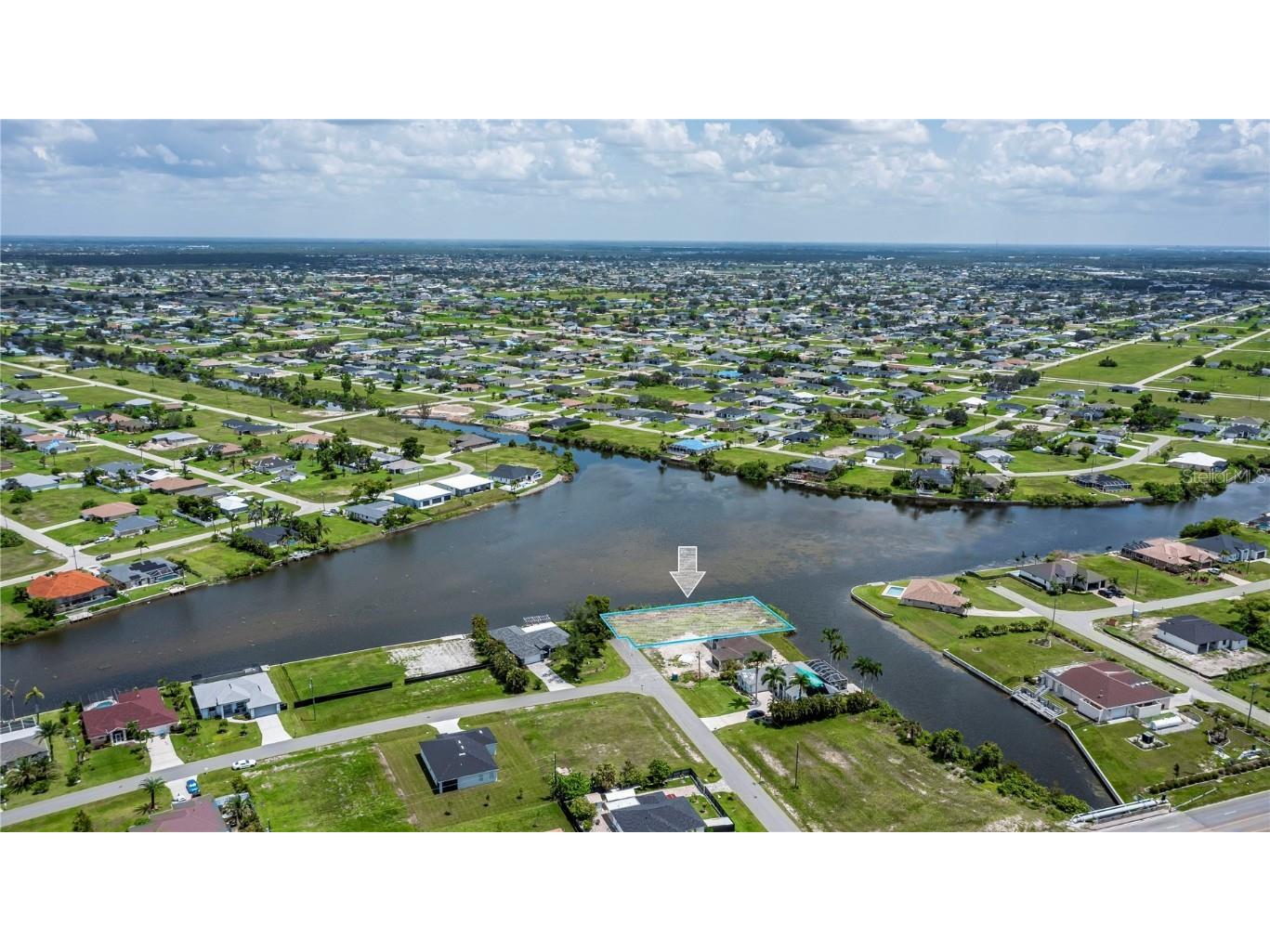 817 NE 5th Avenue Cape Coral FL 33909 - LAKE ARROWHEAD VERMONT C7468022 image1