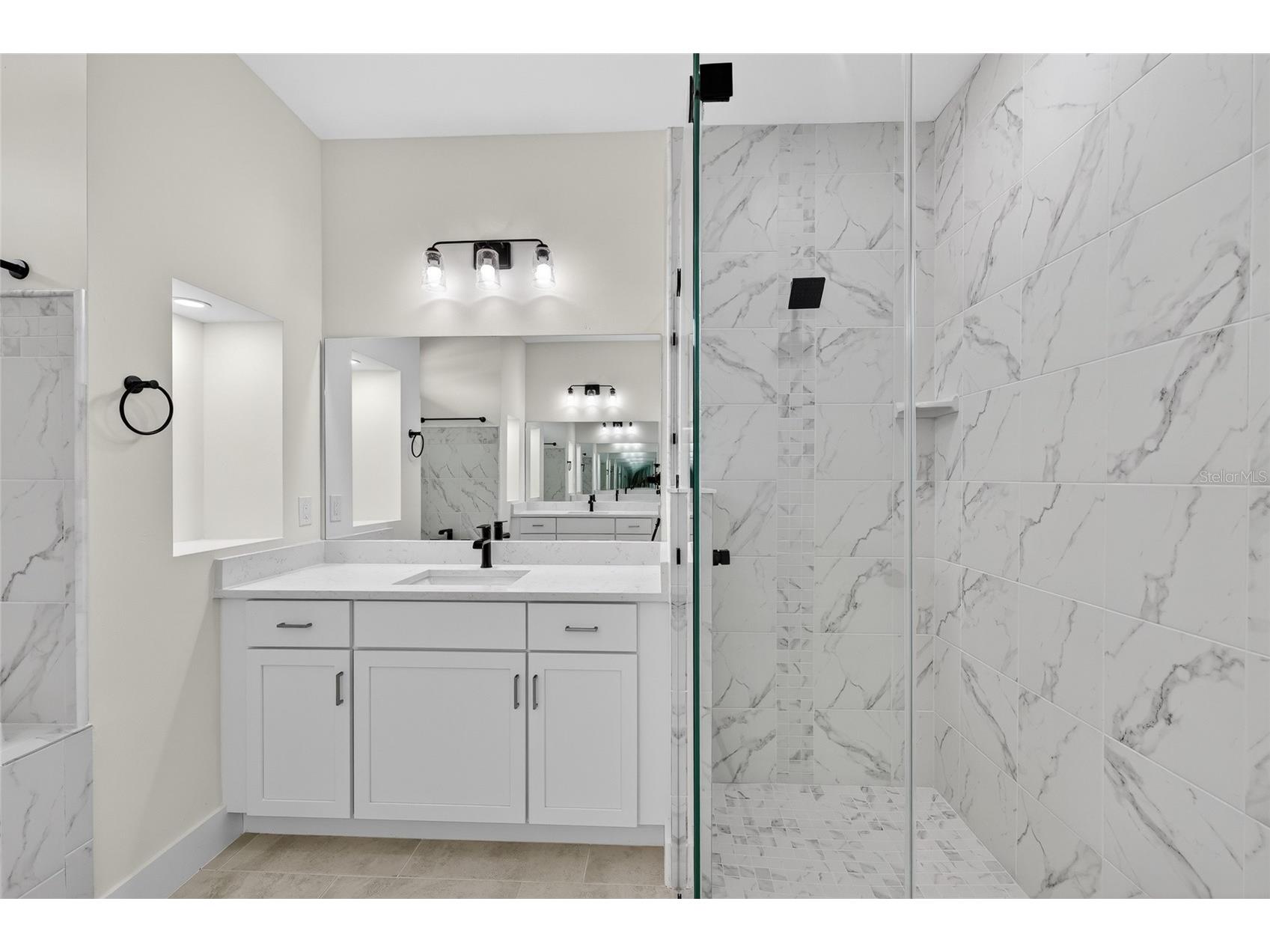 817 NW 38th Place Cape Coral FL 33993 C7526609 image24
