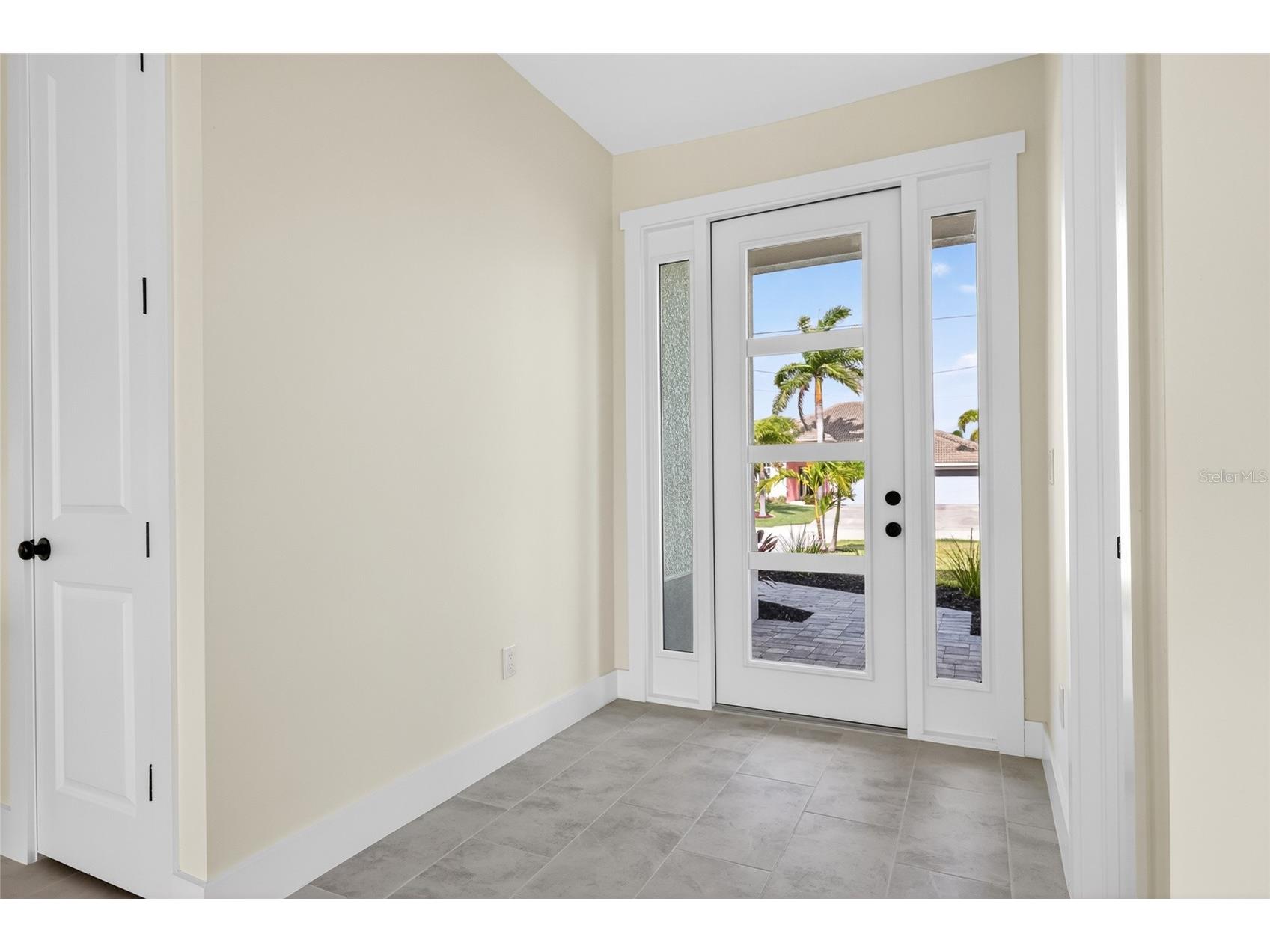 817 NW 38th Place Cape Coral FL 33993 C7526609 image4